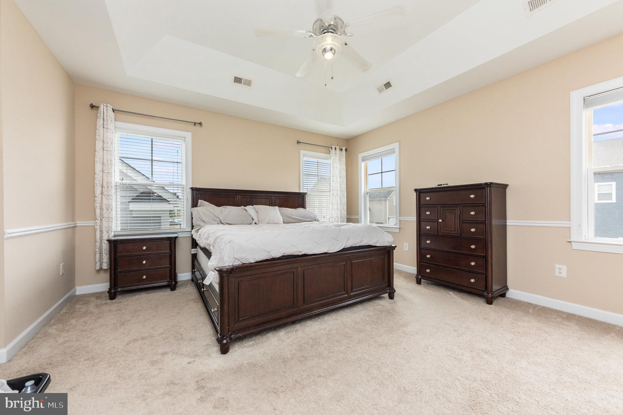 LADYSMITH VILLAGE - Residential