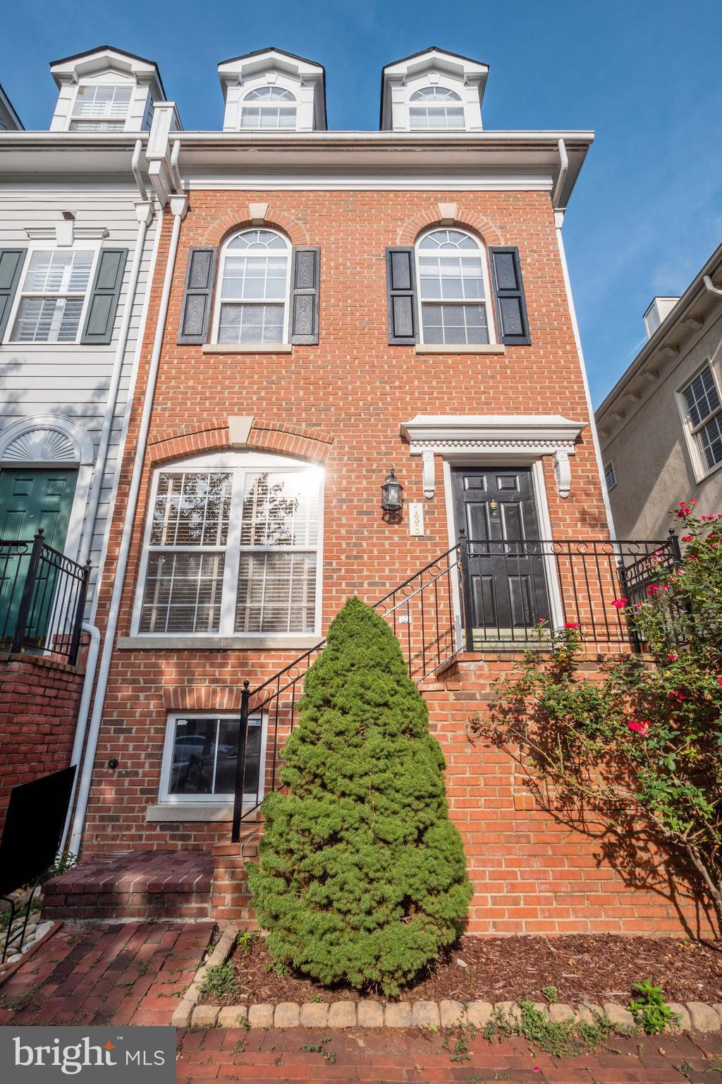 CAMERON STATION - Residential Lease