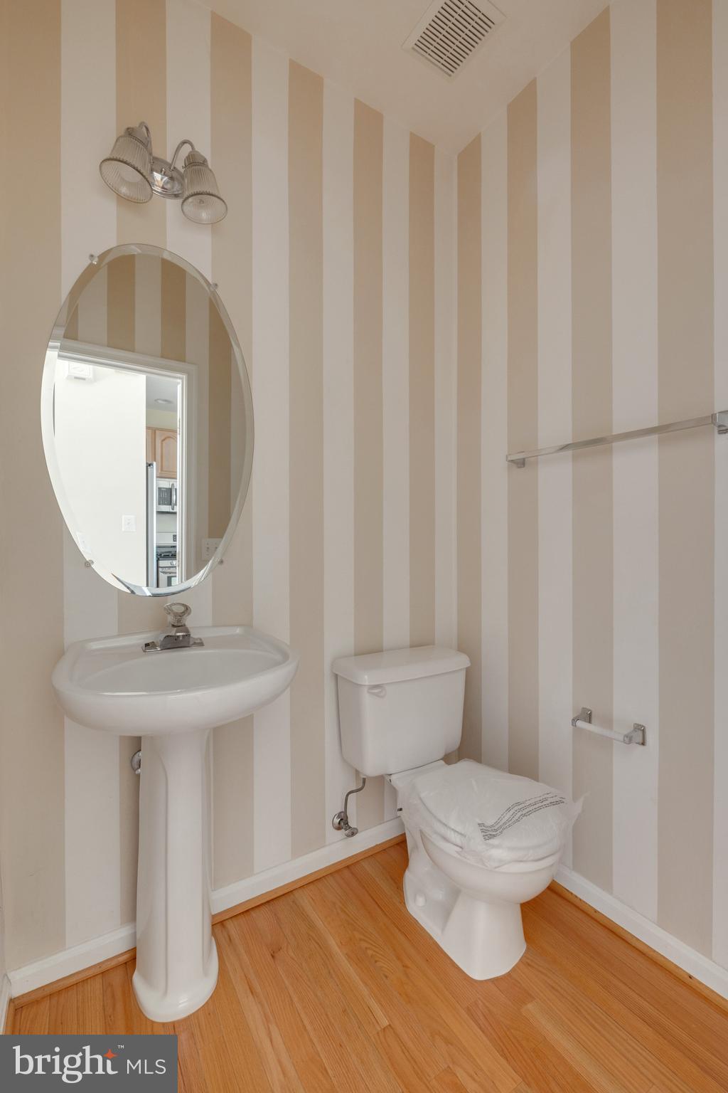 CAMERON STATION - Residential Lease