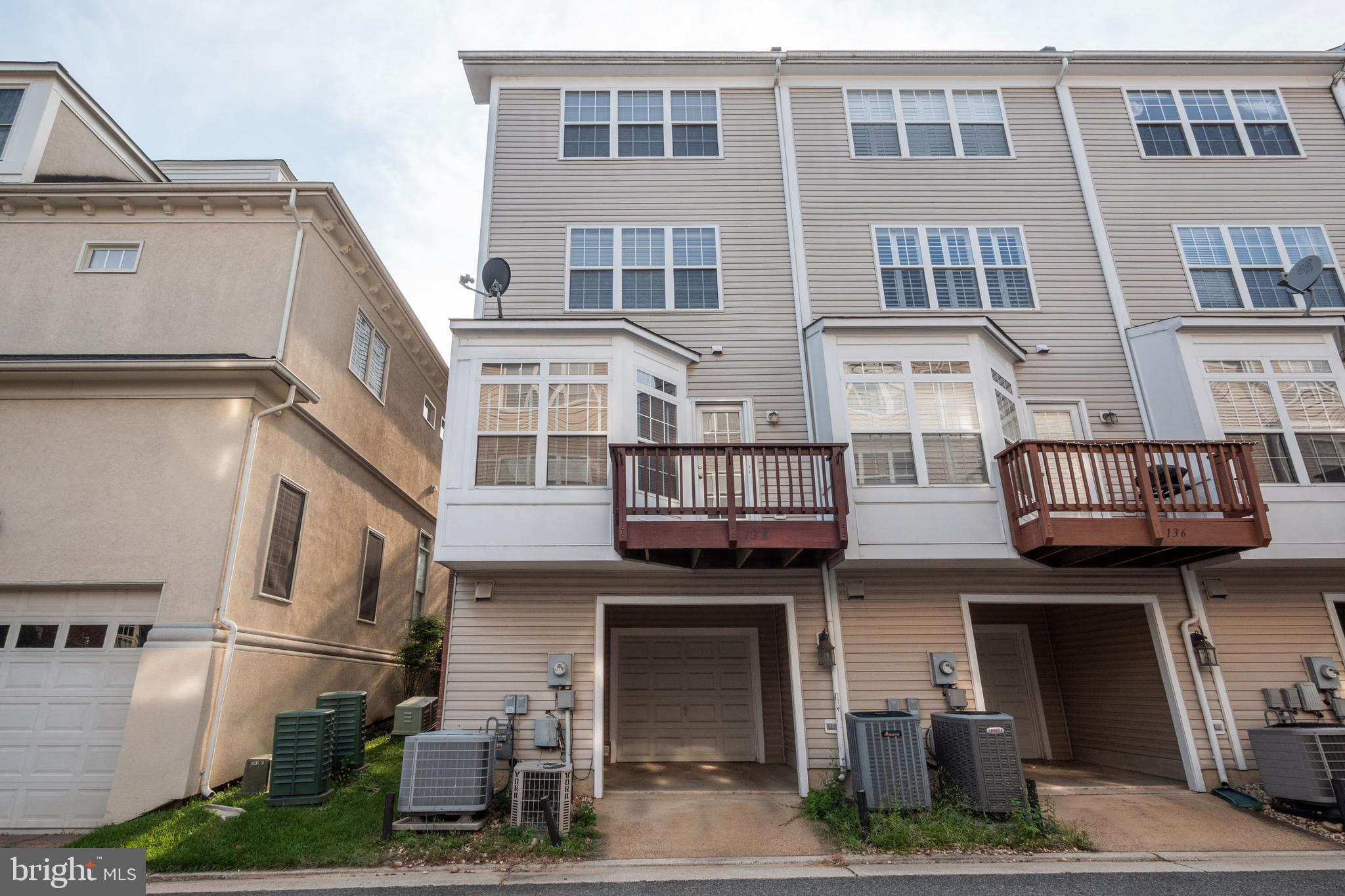 CAMERON STATION - Residential Lease