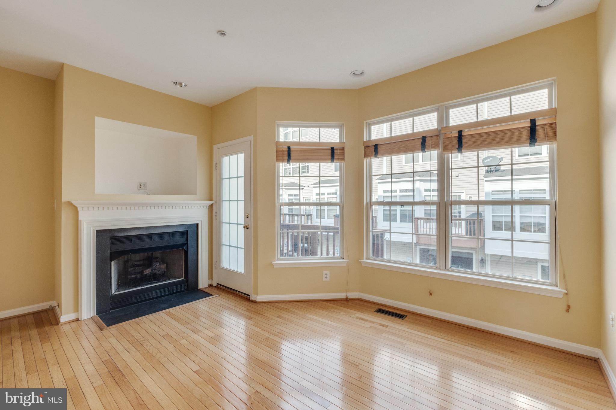 CAMERON STATION - Residential Lease