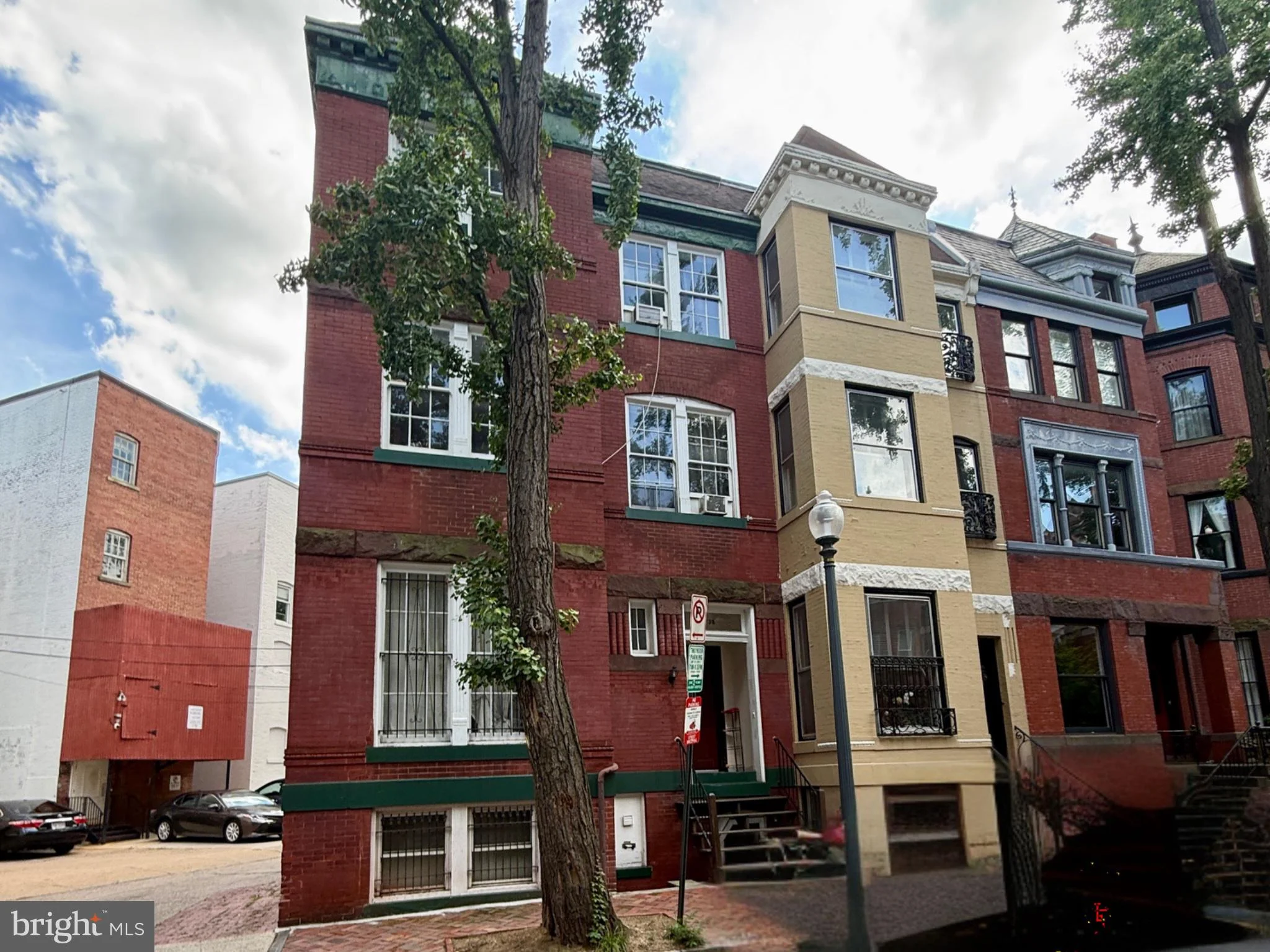 1738 Riggs Place NW, Washington, DC, 20009