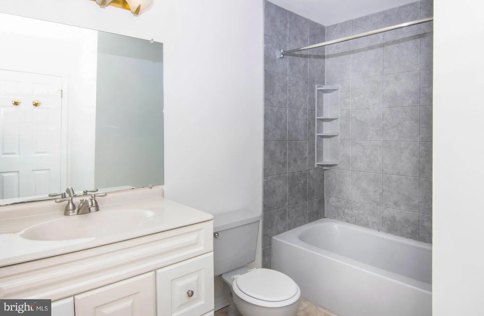 Sewell, New Jersey 08080, United States, 2 Bedrooms Bedrooms, ,2 BathroomsBathrooms,Residential,Coming Soon,175237