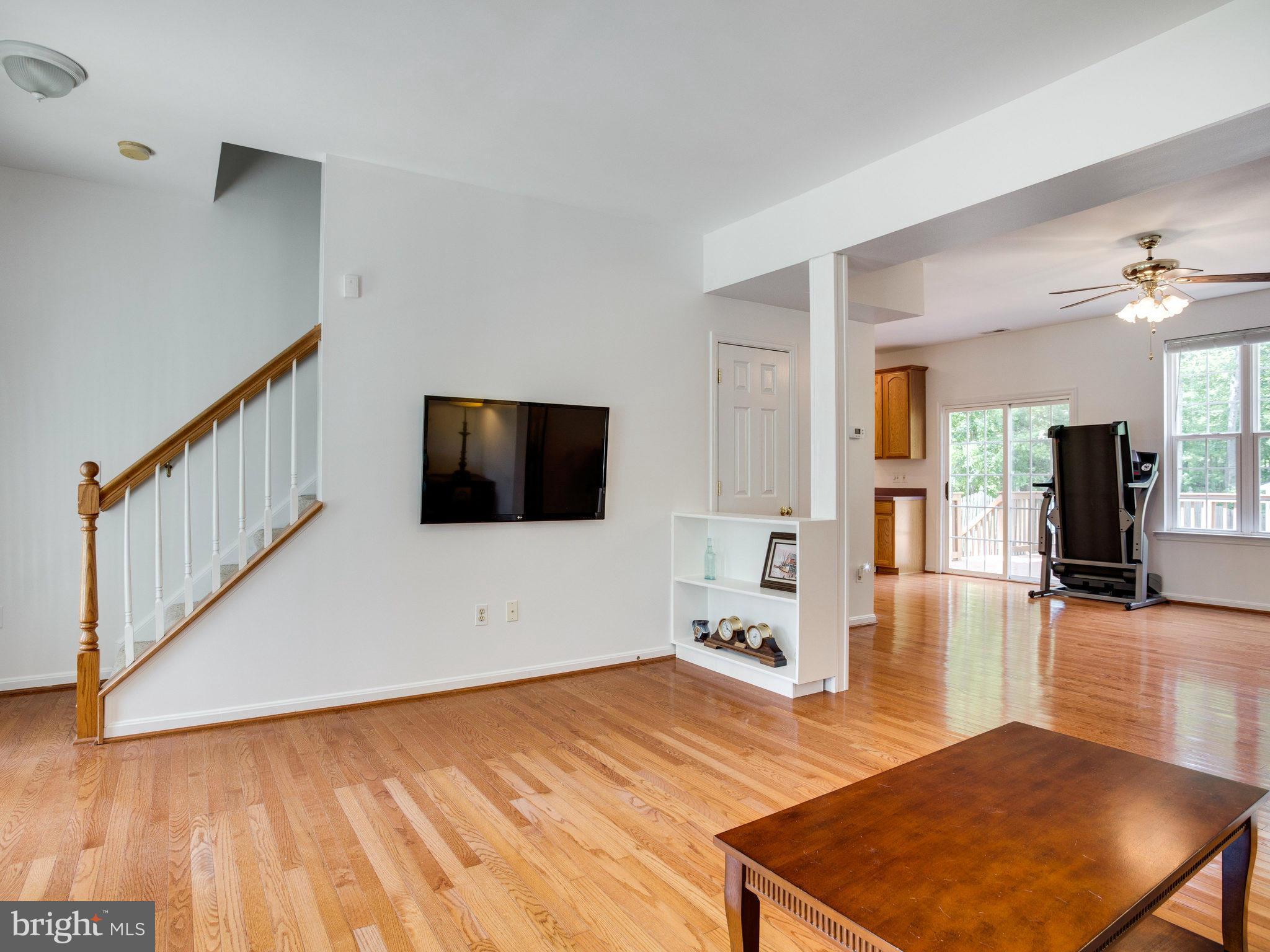 FRANKLIN MANOR BEACH - Residential