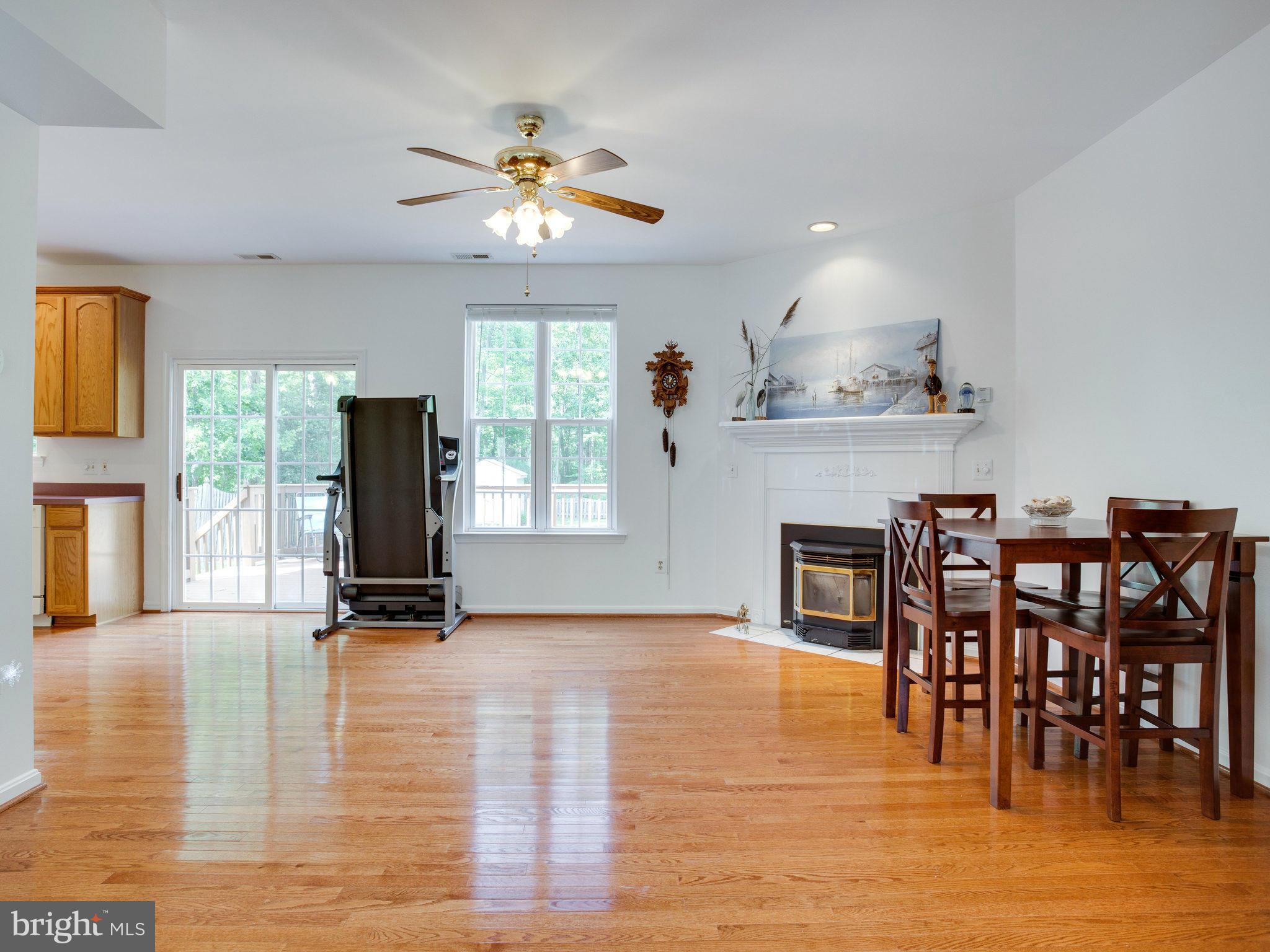 FRANKLIN MANOR BEACH - Residential