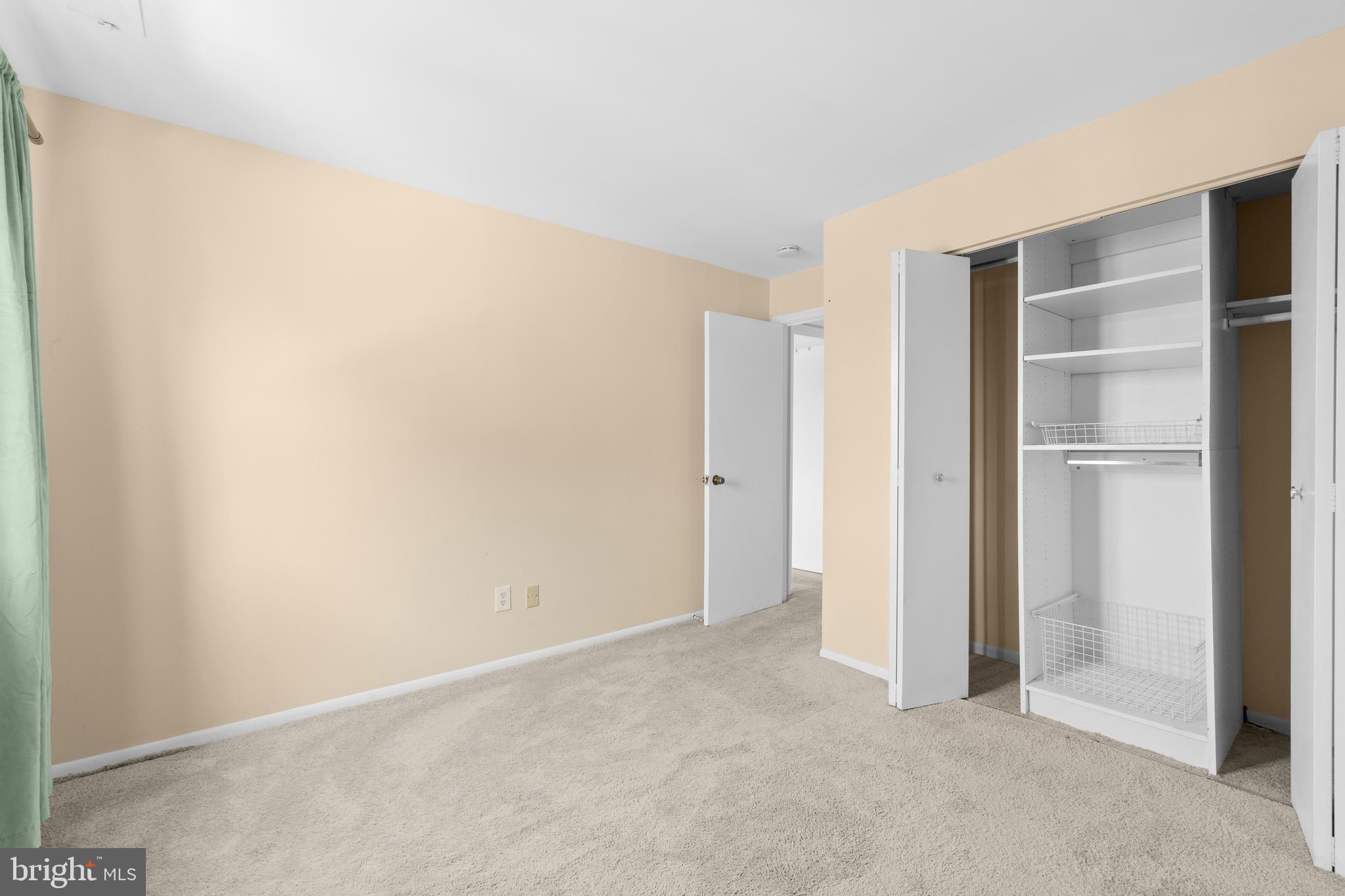 VILLAGE OF LONG REACH - Residential