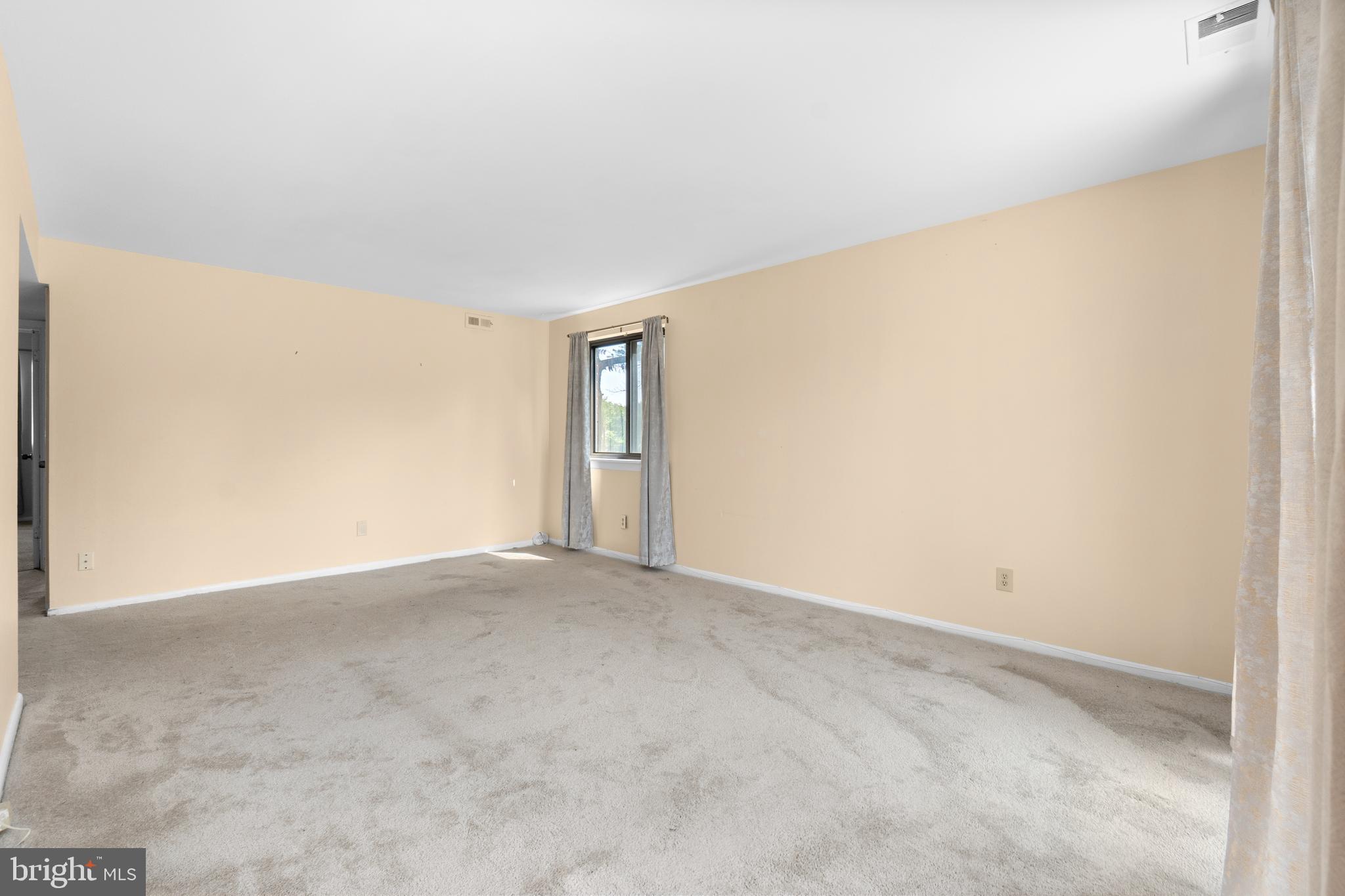 VILLAGE OF LONG REACH - Residential