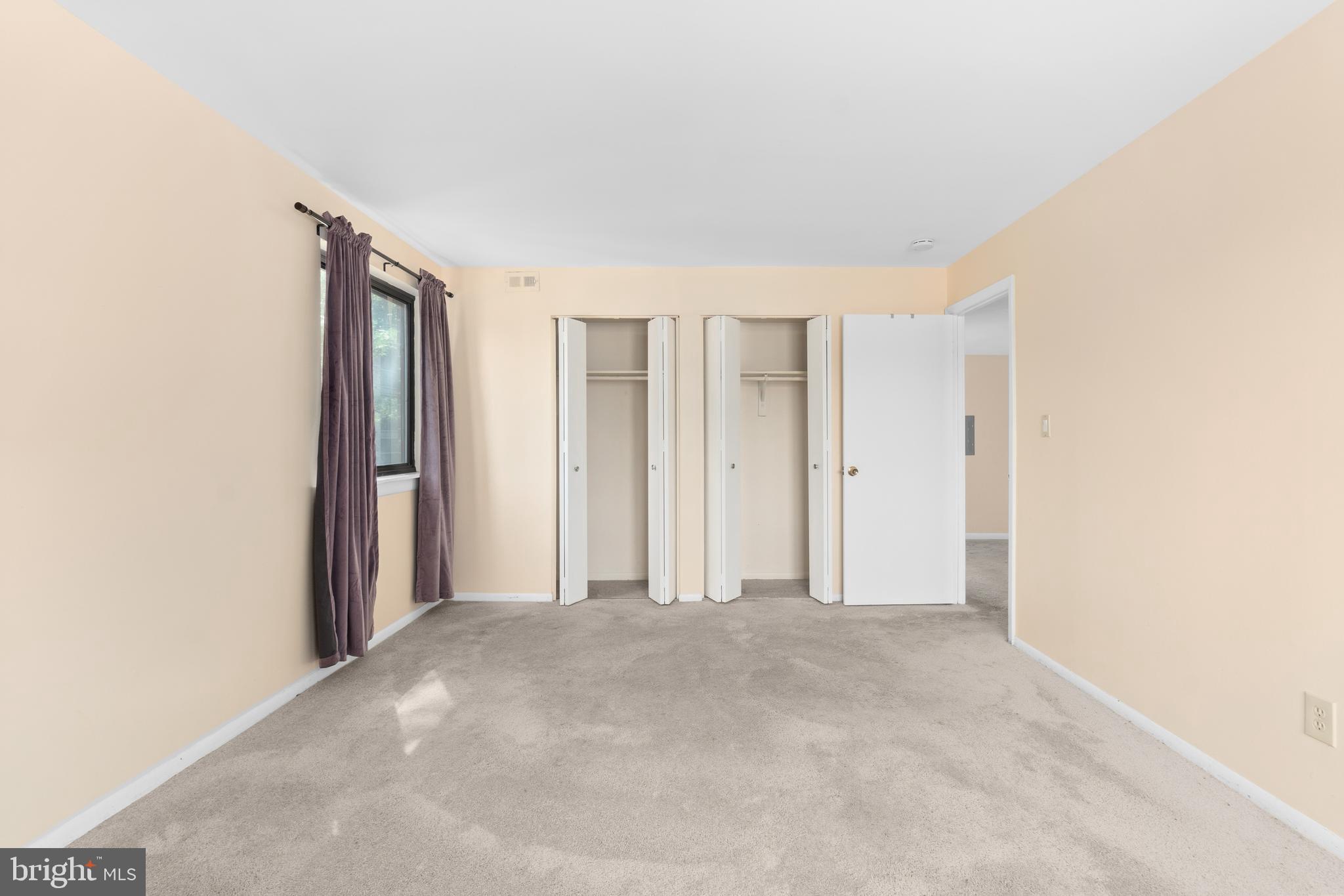 VILLAGE OF LONG REACH - Residential