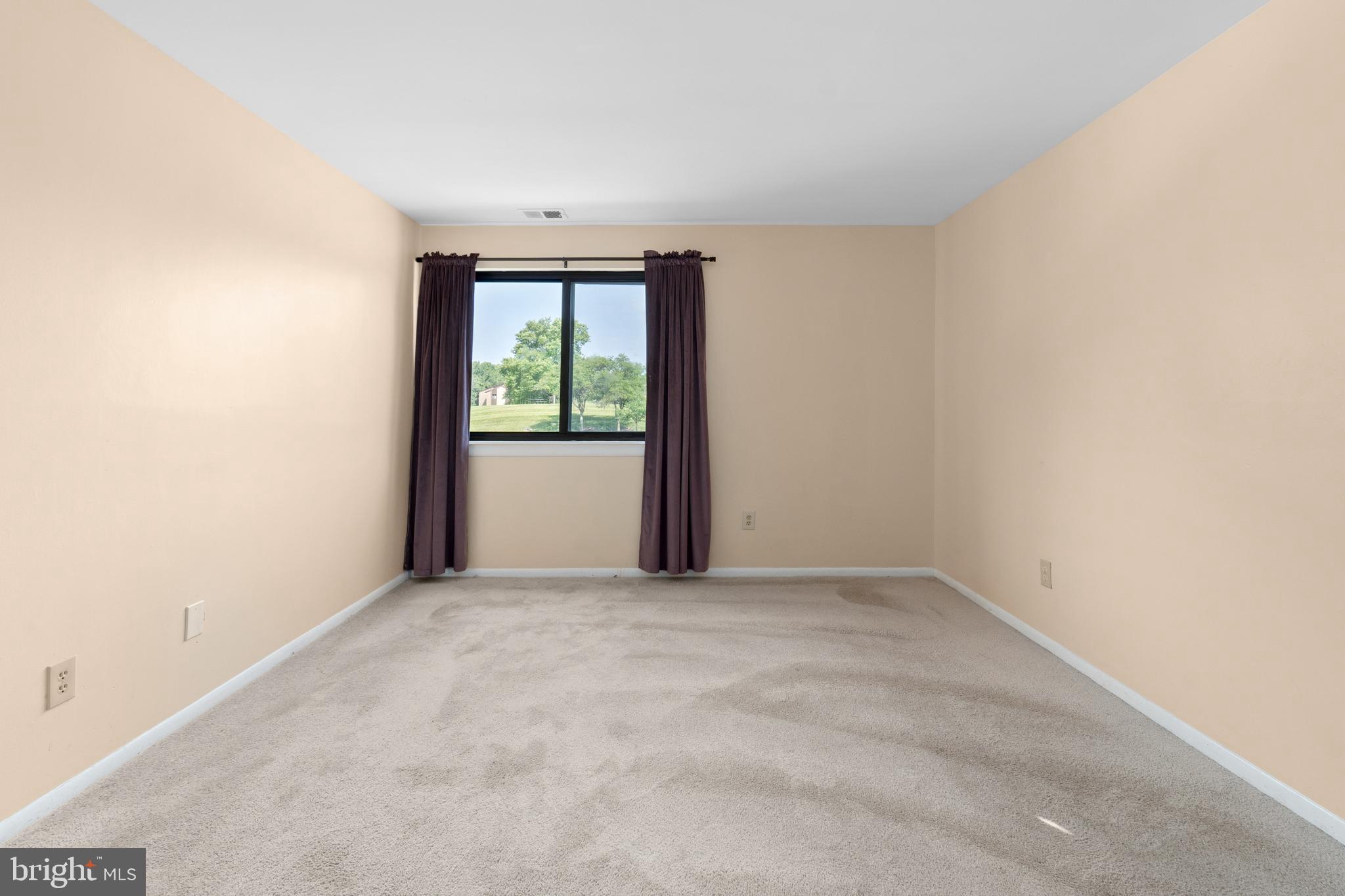 VILLAGE OF LONG REACH - Residential