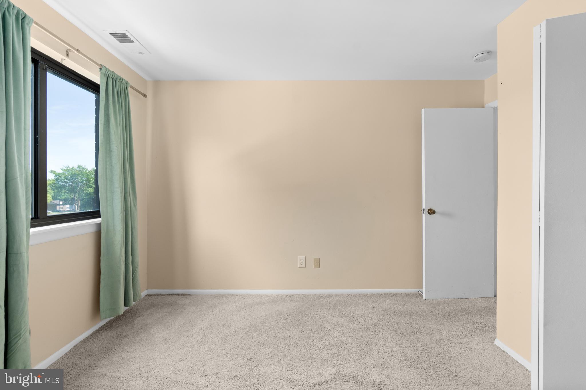 VILLAGE OF LONG REACH - Residential