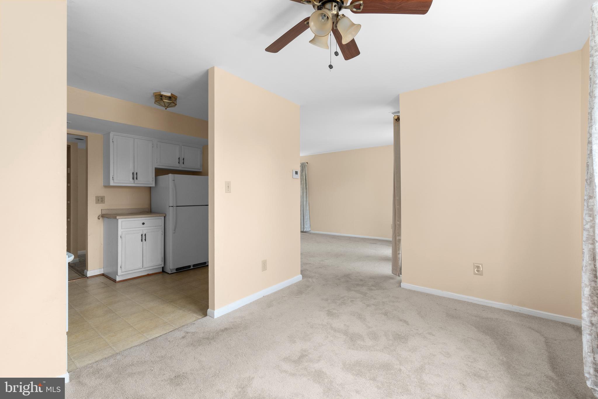 VILLAGE OF LONG REACH - Residential