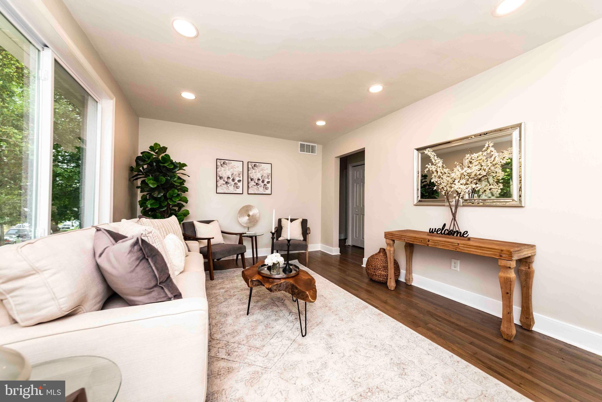 CHESTNUT HILLS - Residential