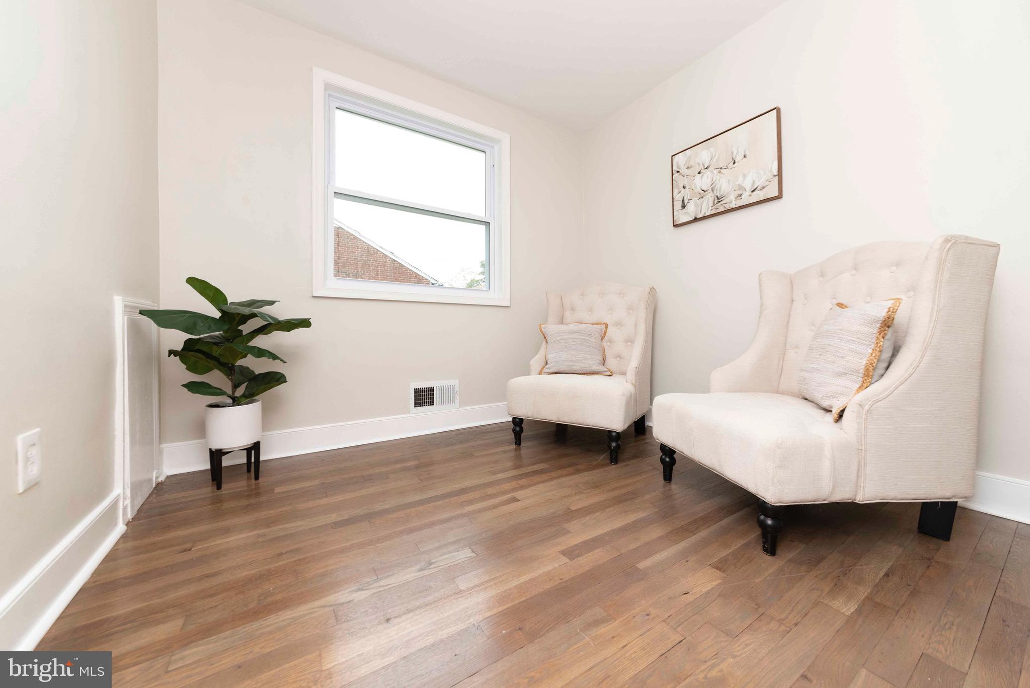 CHESTNUT HILLS - Residential