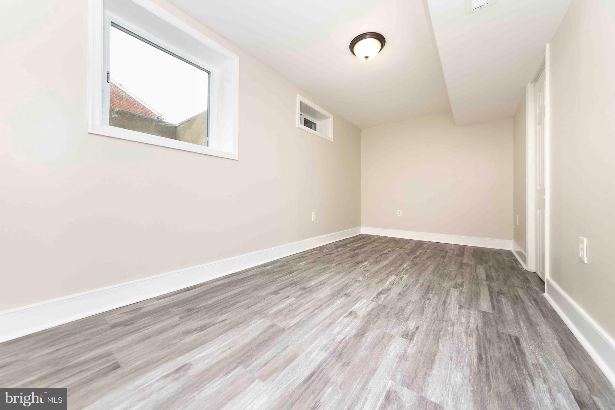 CHESTNUT HILLS - Residential