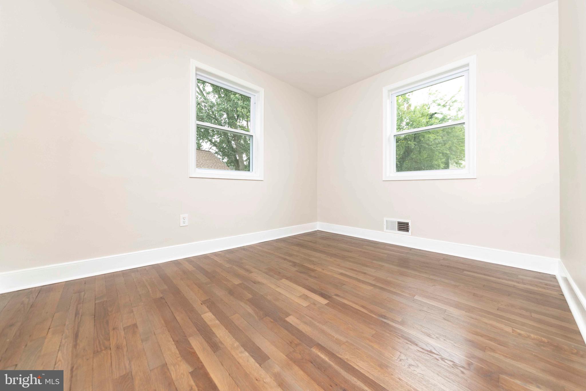 CHESTNUT HILLS - Residential