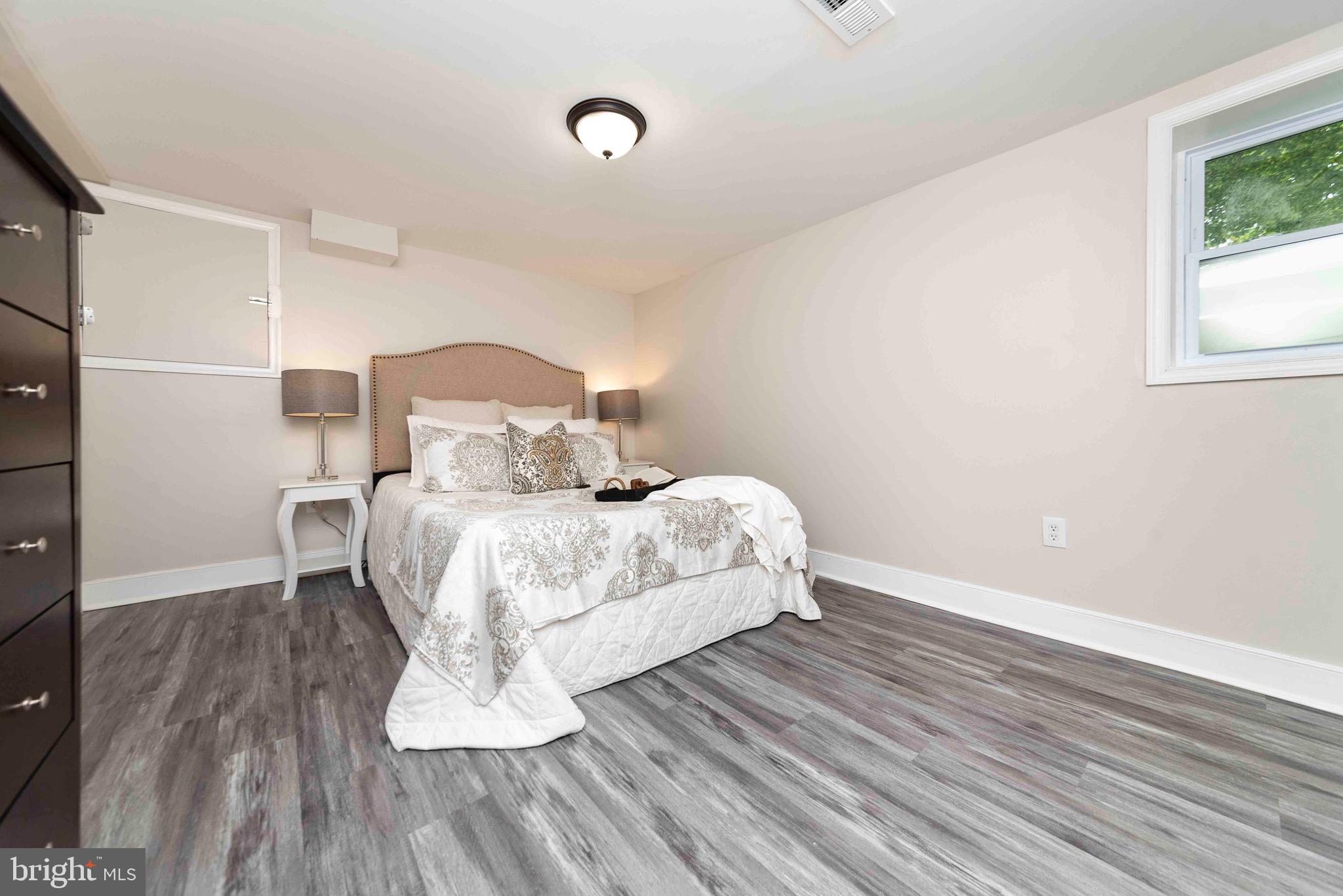 CHESTNUT HILLS - Residential