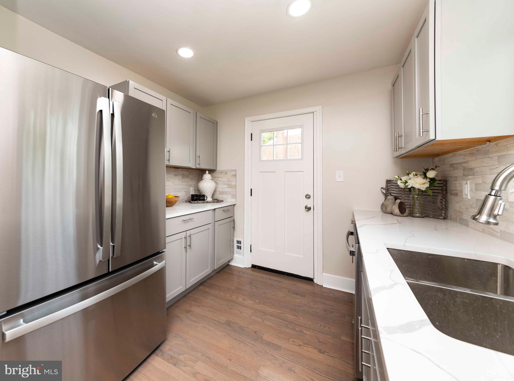 CHESTNUT HILLS - Residential