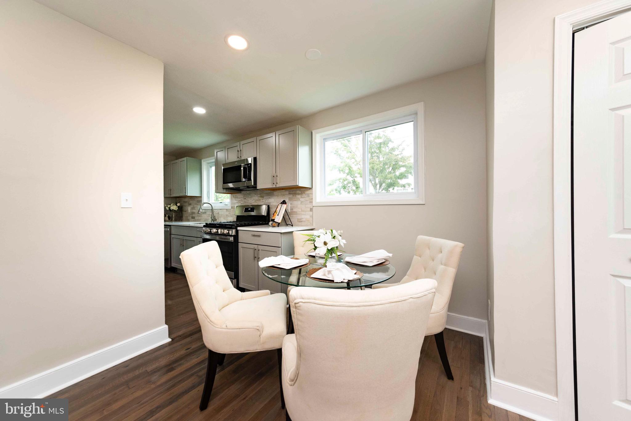 CHESTNUT HILLS - Residential