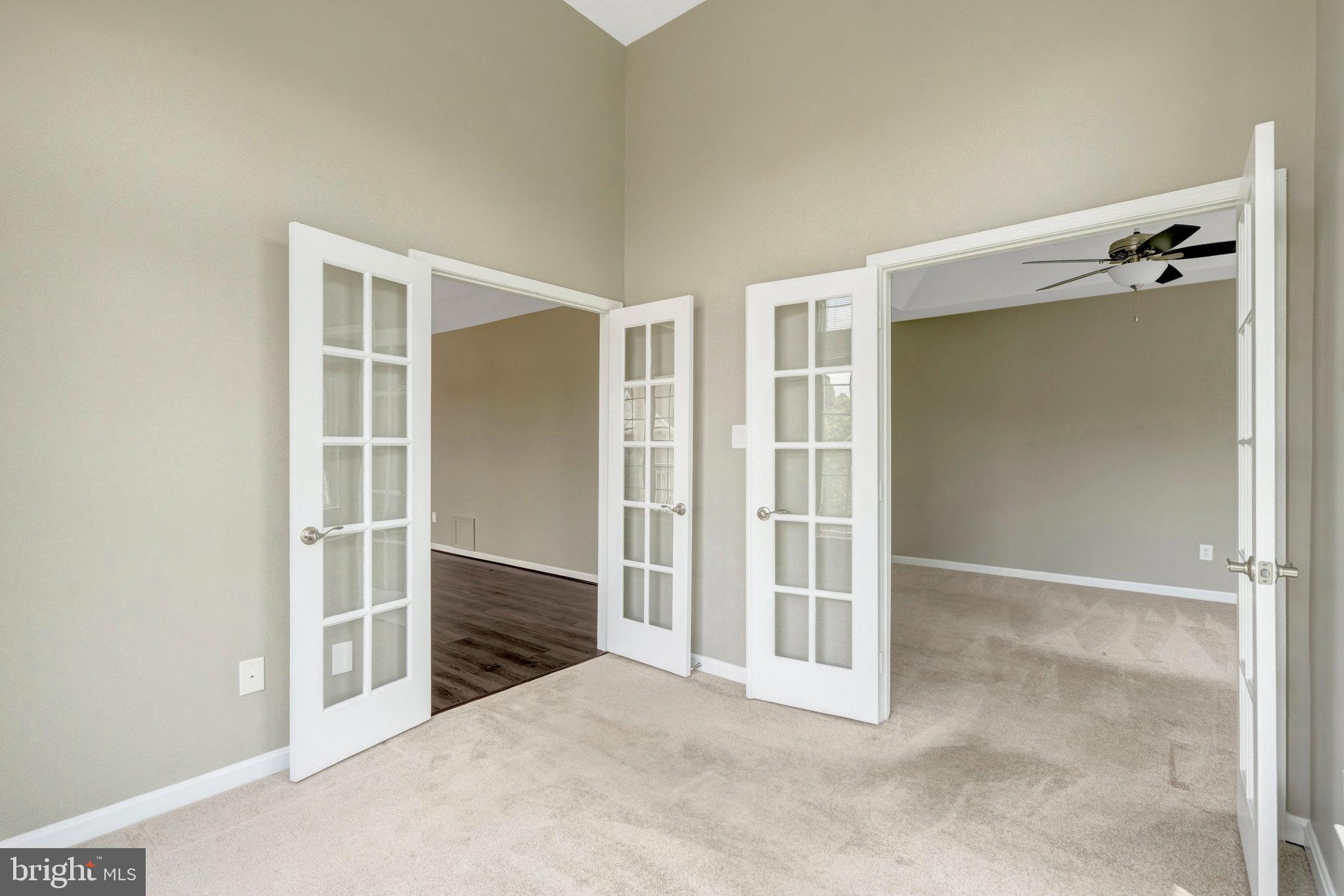 LAKESIDE AT SOUTH RIDING - Residential