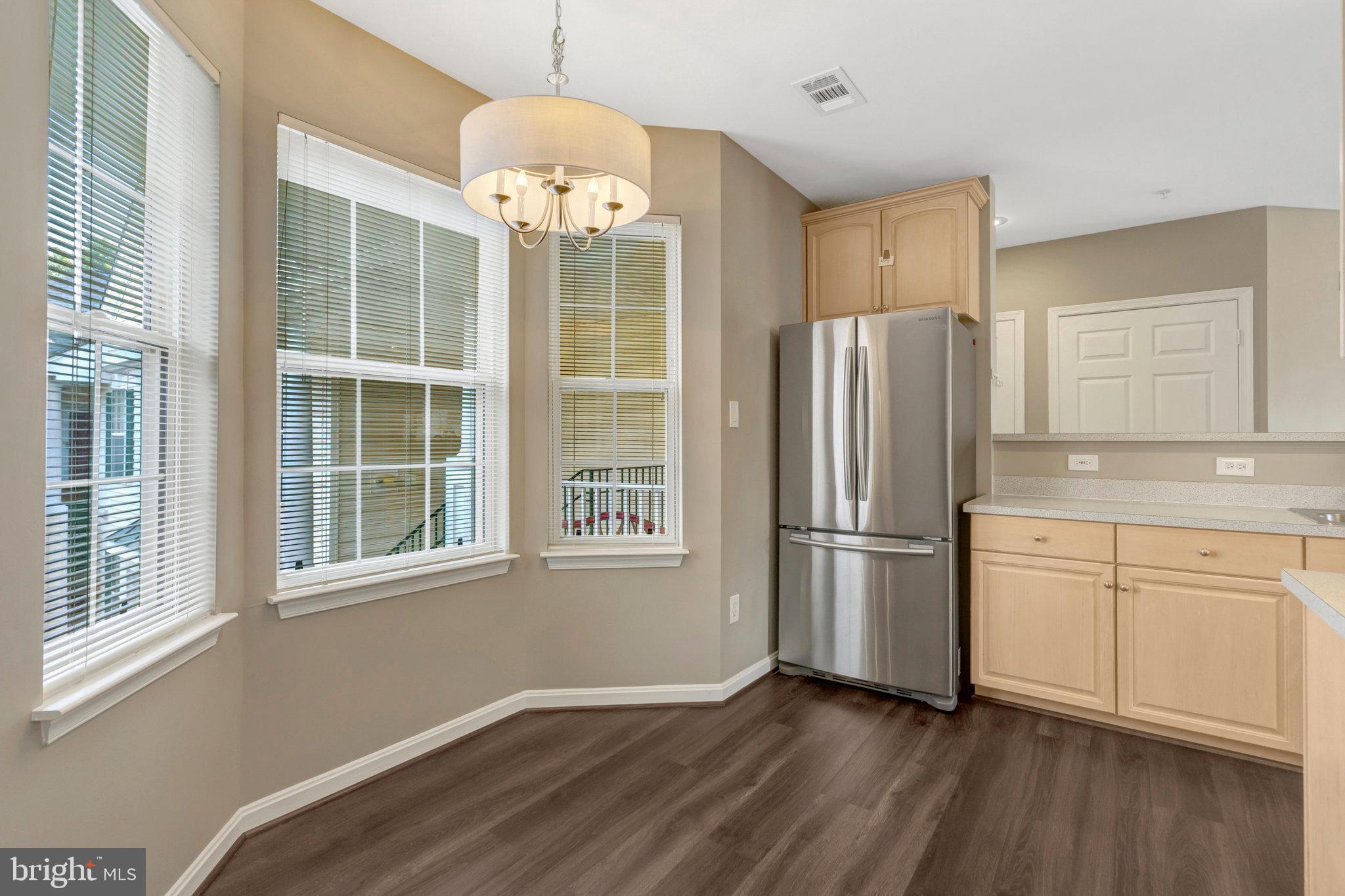 LAKESIDE AT SOUTH RIDING - Residential