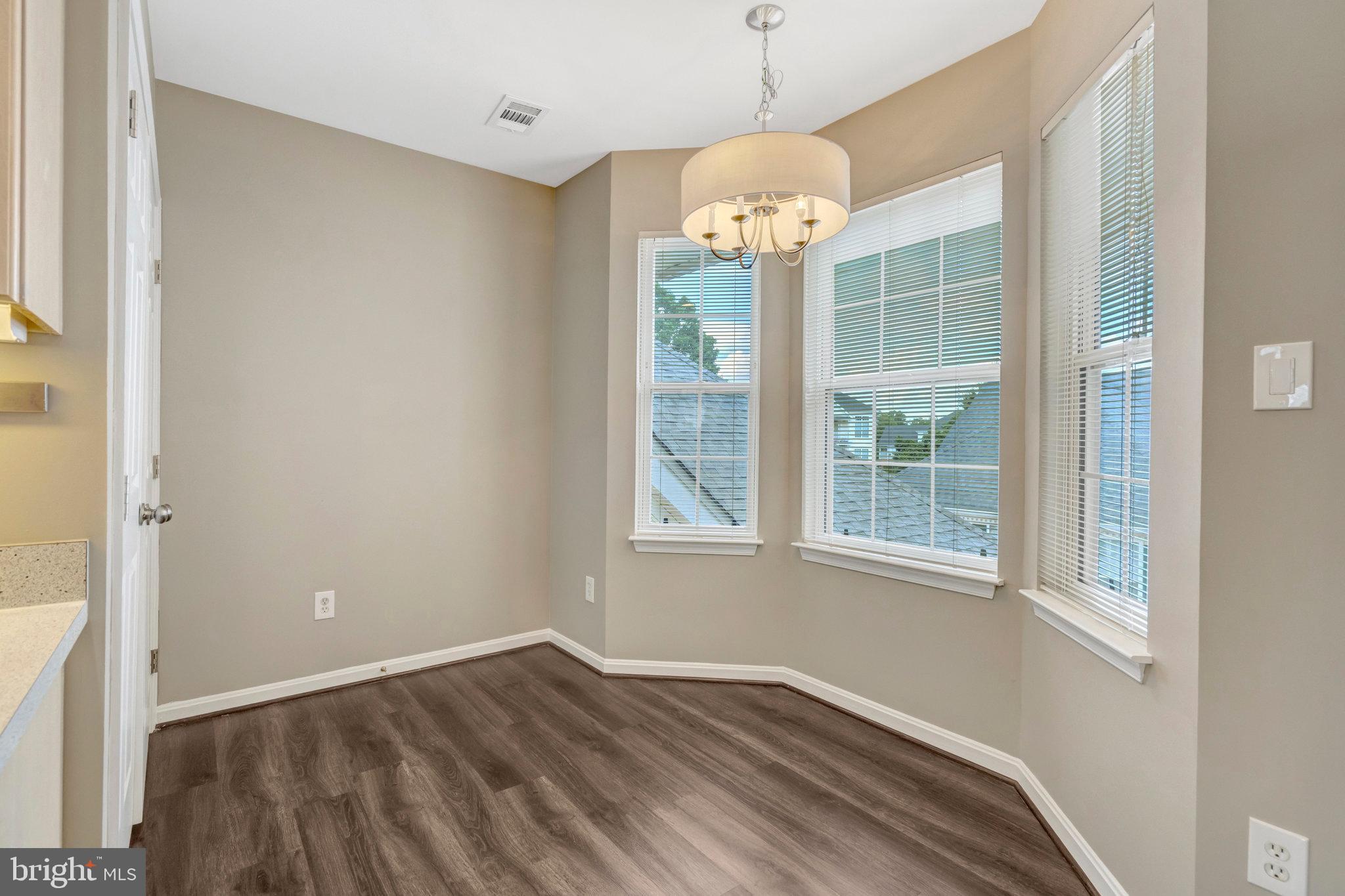 LAKESIDE AT SOUTH RIDING - Residential