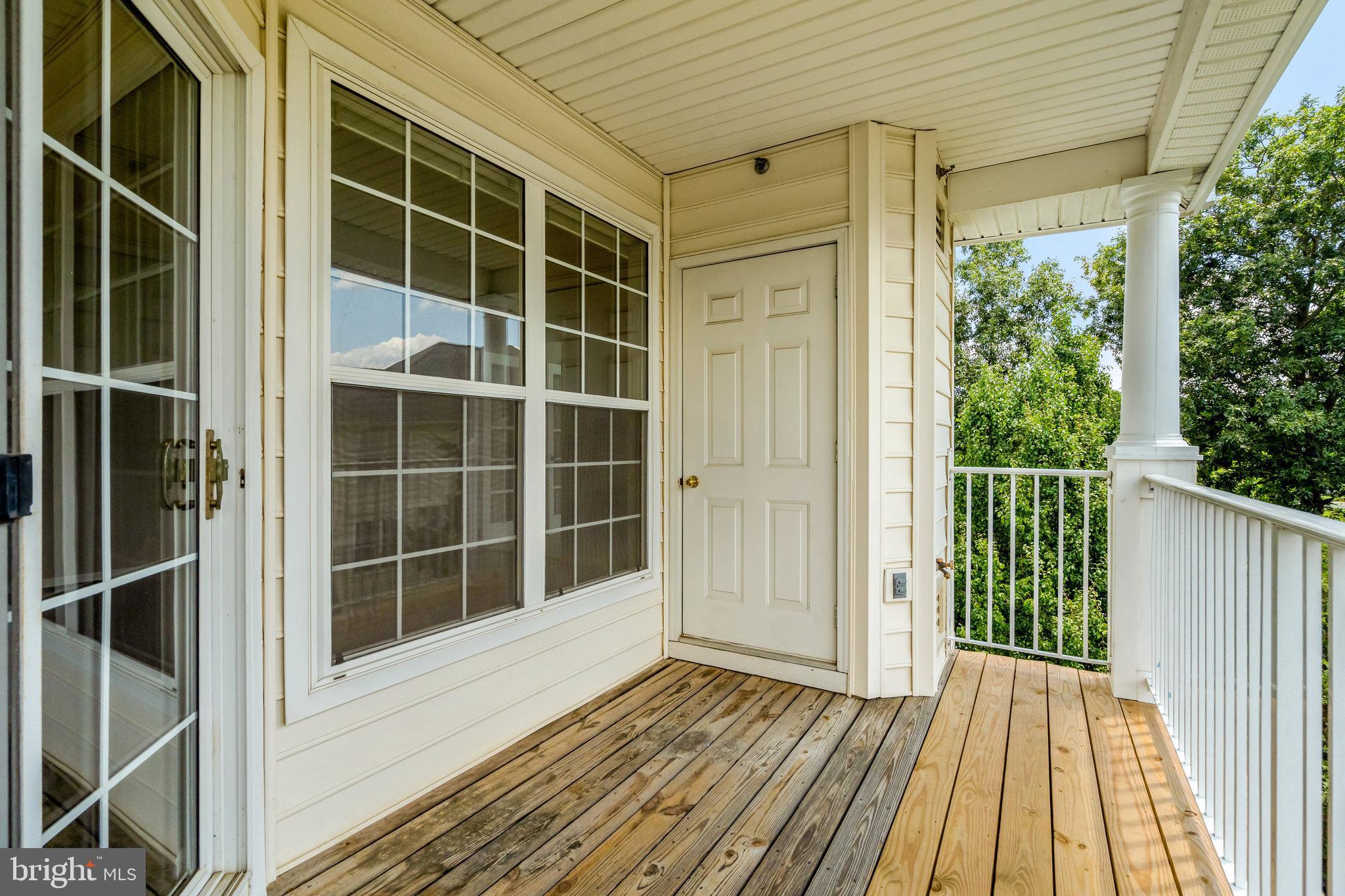 LAKESIDE AT SOUTH RIDING - Residential