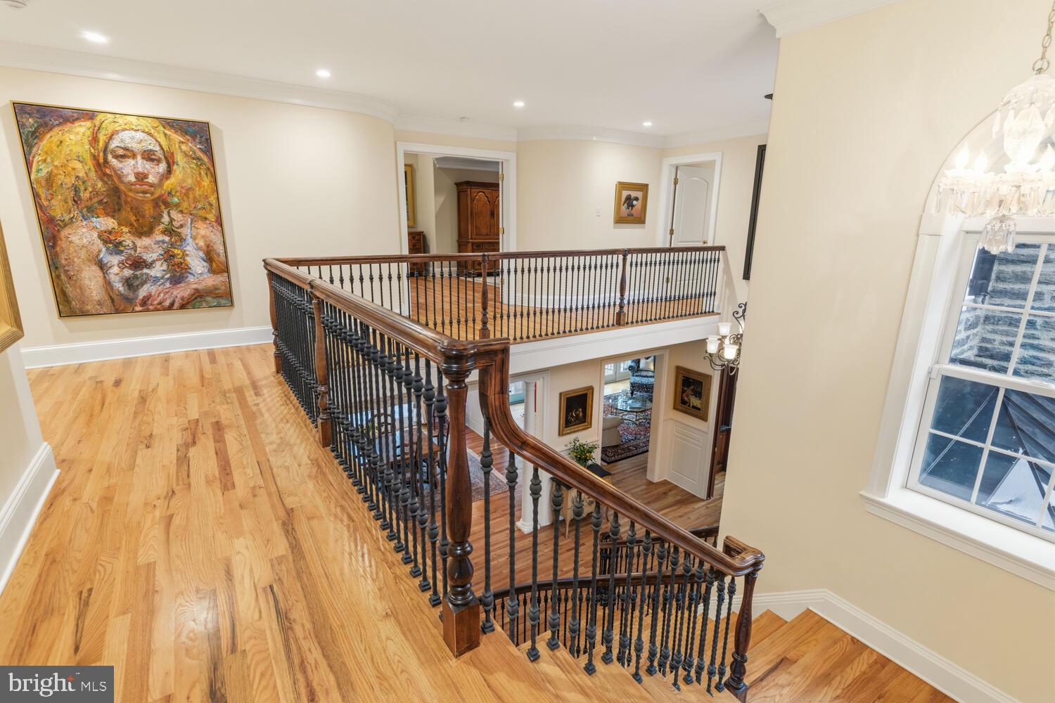 CHESTNUT HILL - Residential