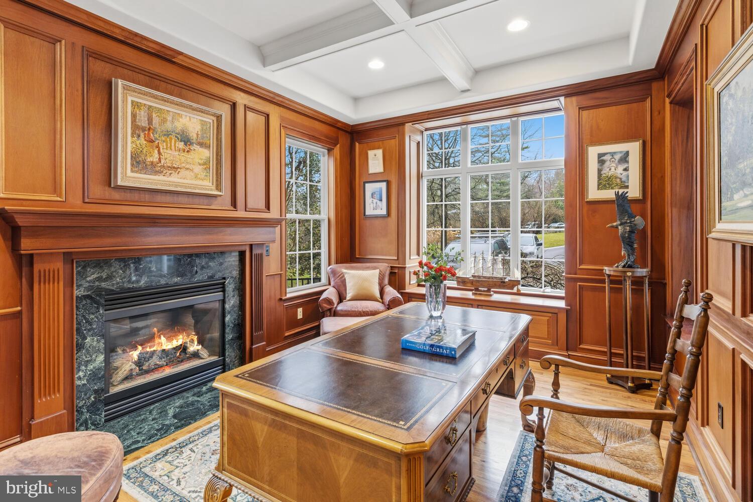 CHESTNUT HILL - Residential