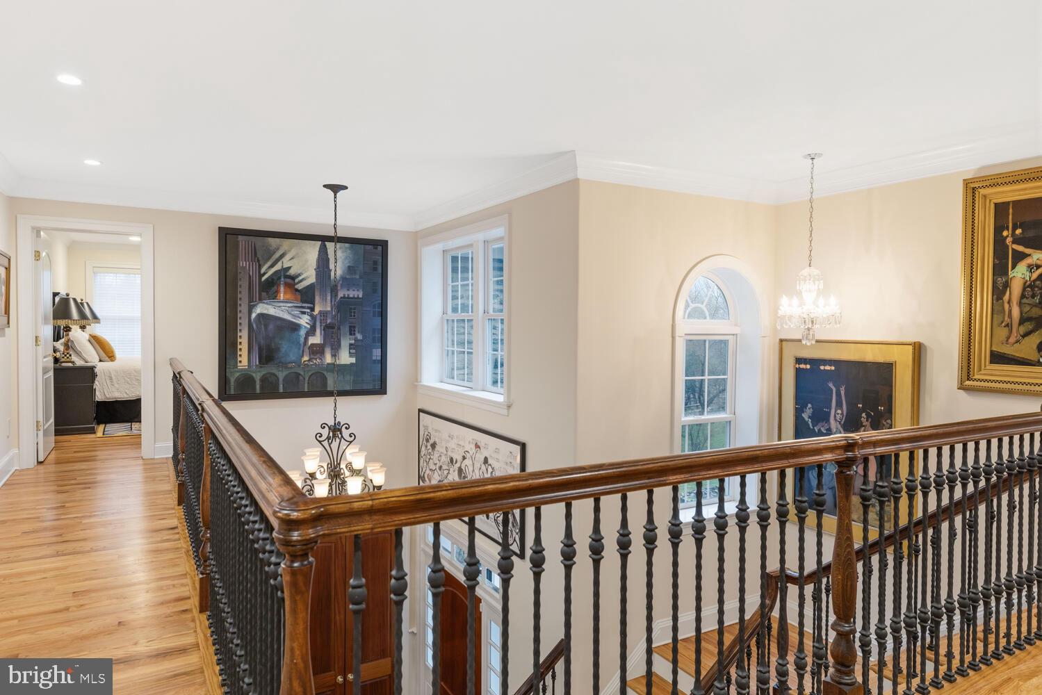 CHESTNUT HILL - Residential