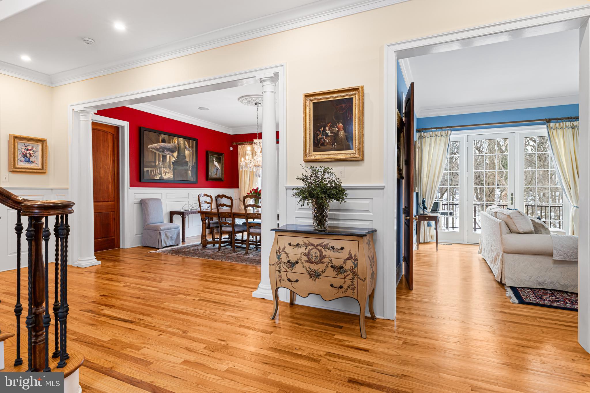 CHESTNUT HILL - Residential