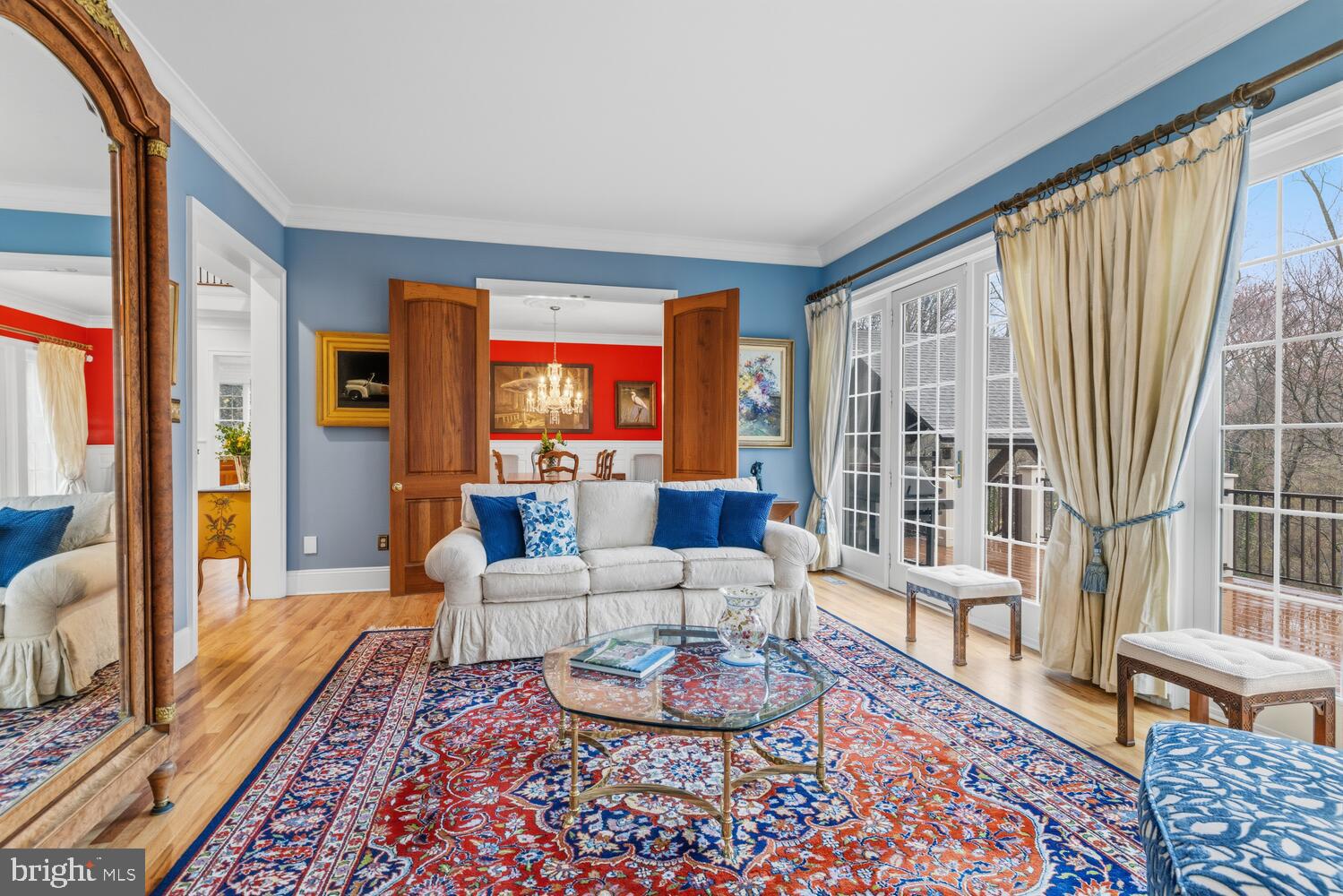 CHESTNUT HILL - Residential