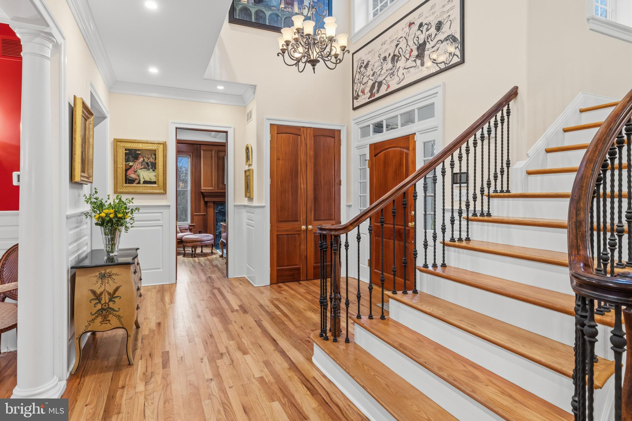 CHESTNUT HILL - Residential