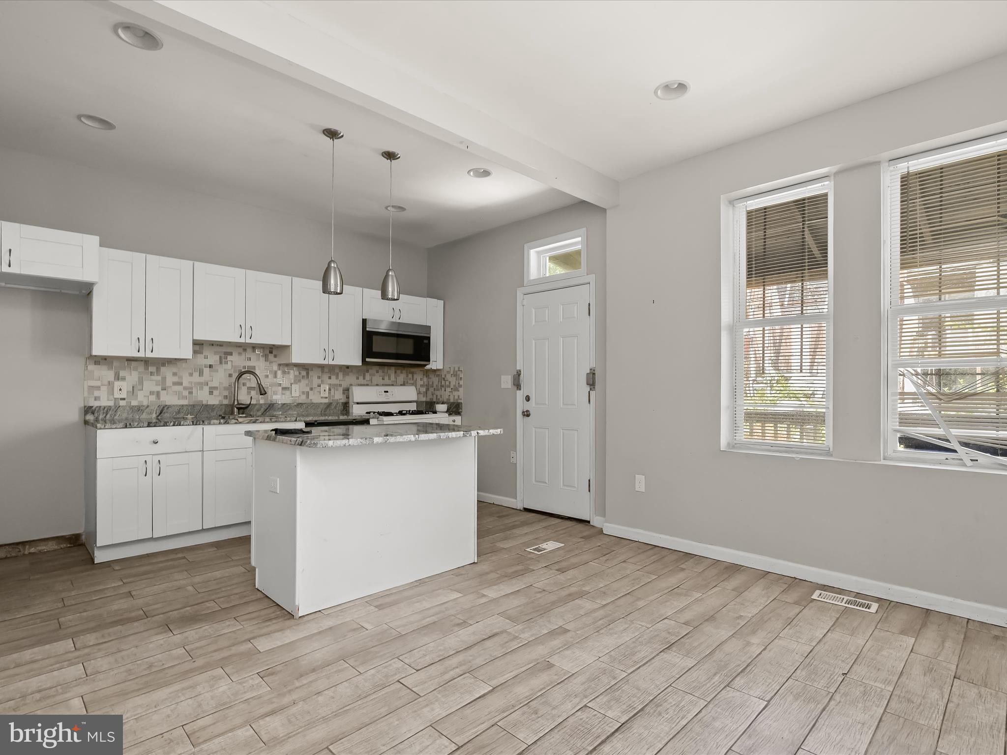 ROSEMONT - Residential