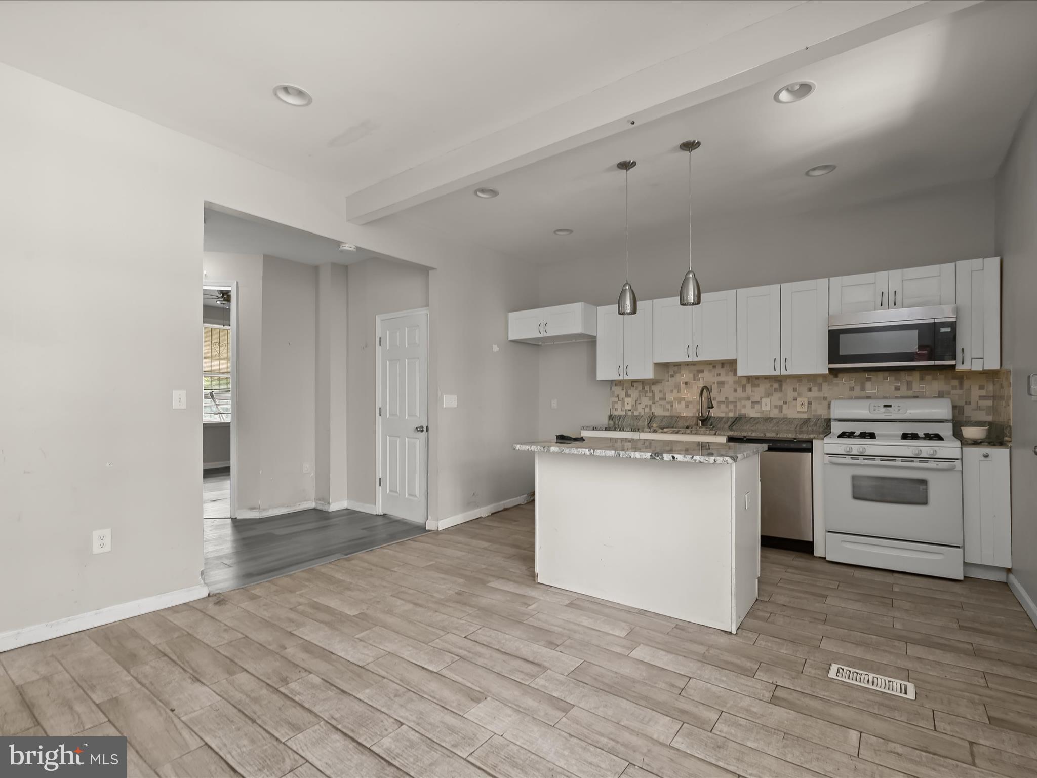 ROSEMONT - Residential