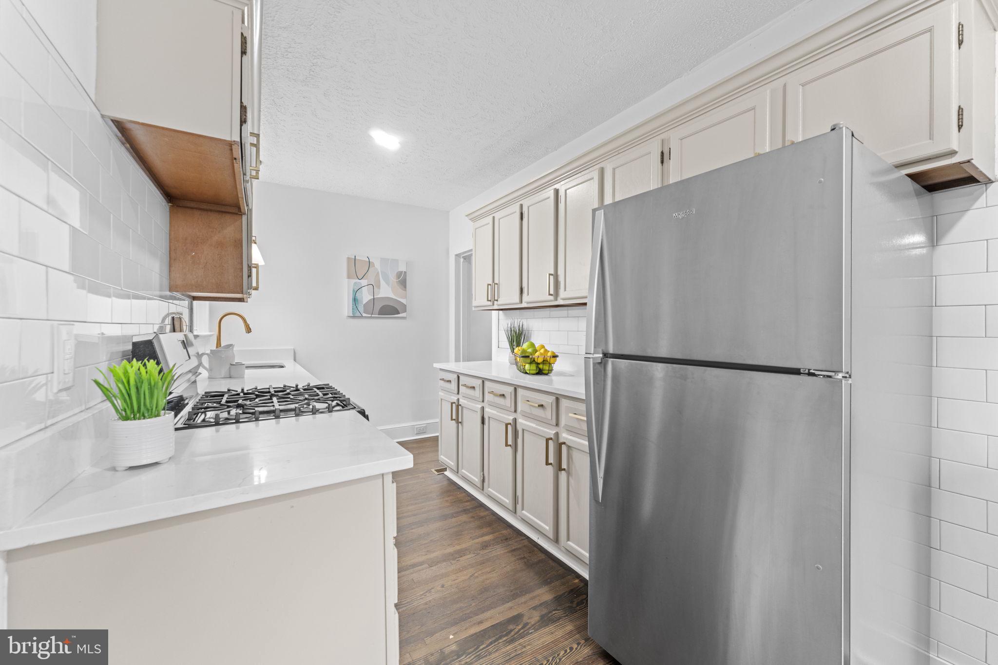 FAIRVIEW - Residential