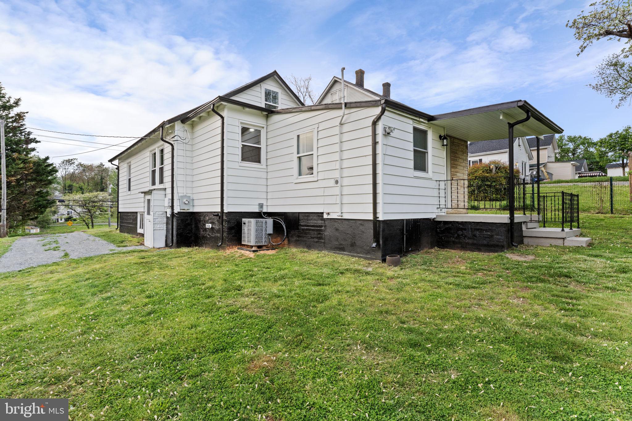 FAIRVIEW - Residential