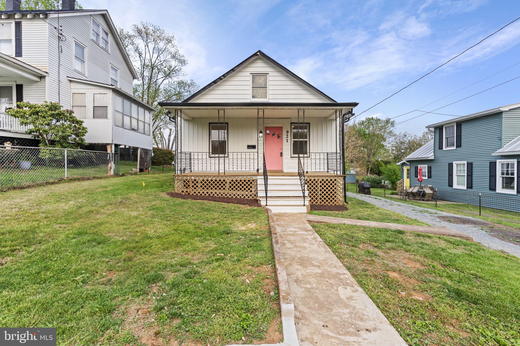 FAIRVIEW - Residential