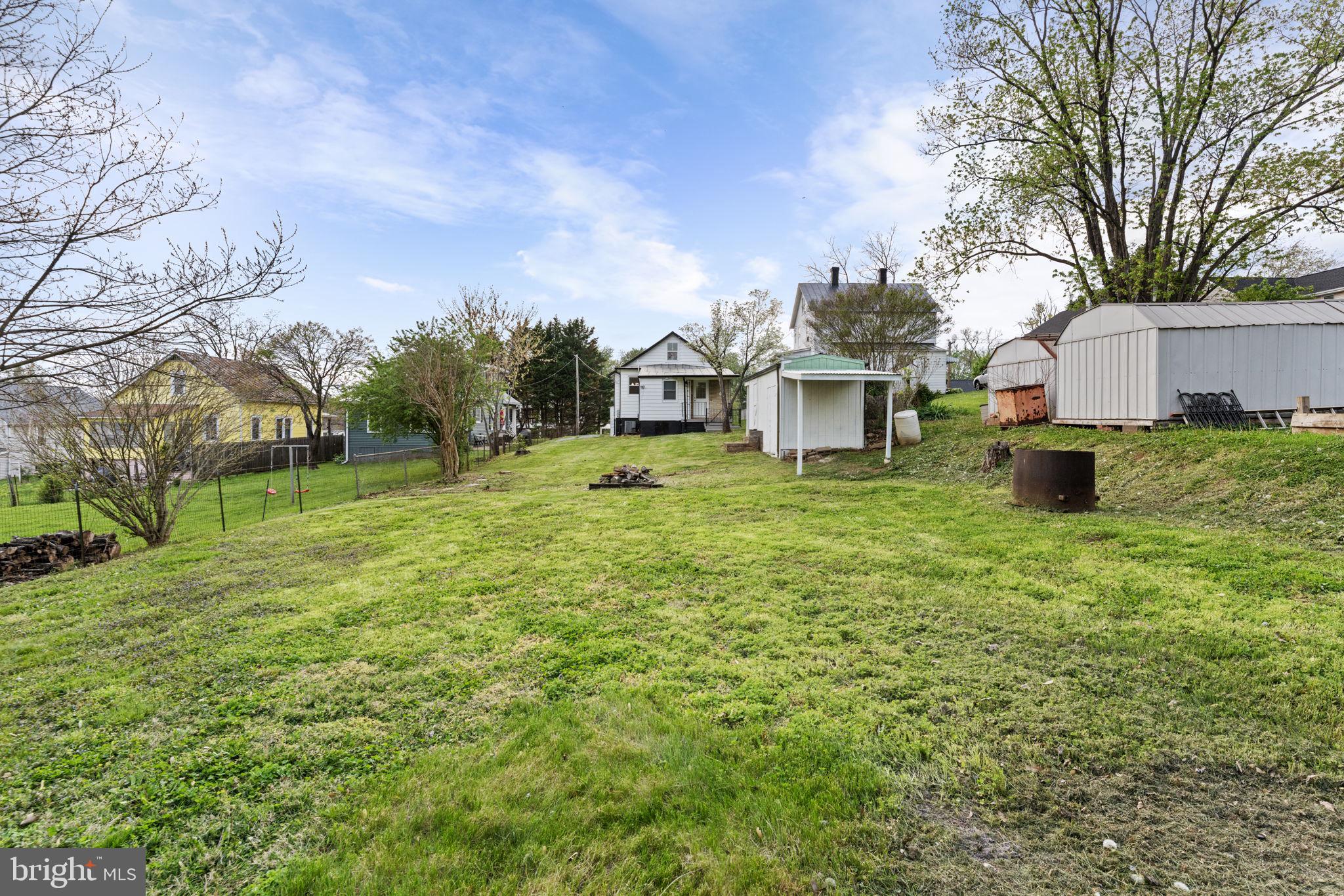 FAIRVIEW - Residential