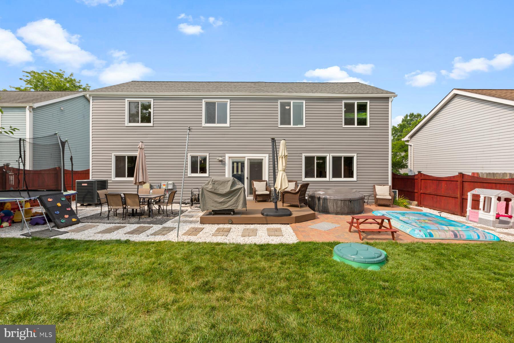 HARMANS WOODS - Residential