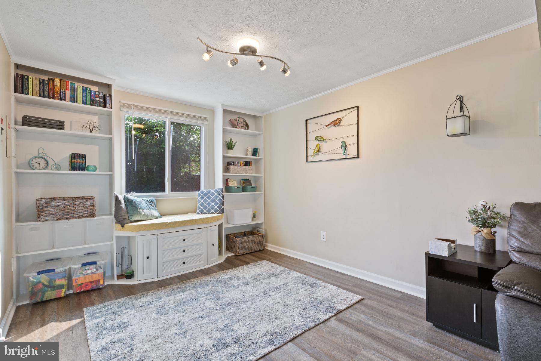 HARMANS WOODS - Residential