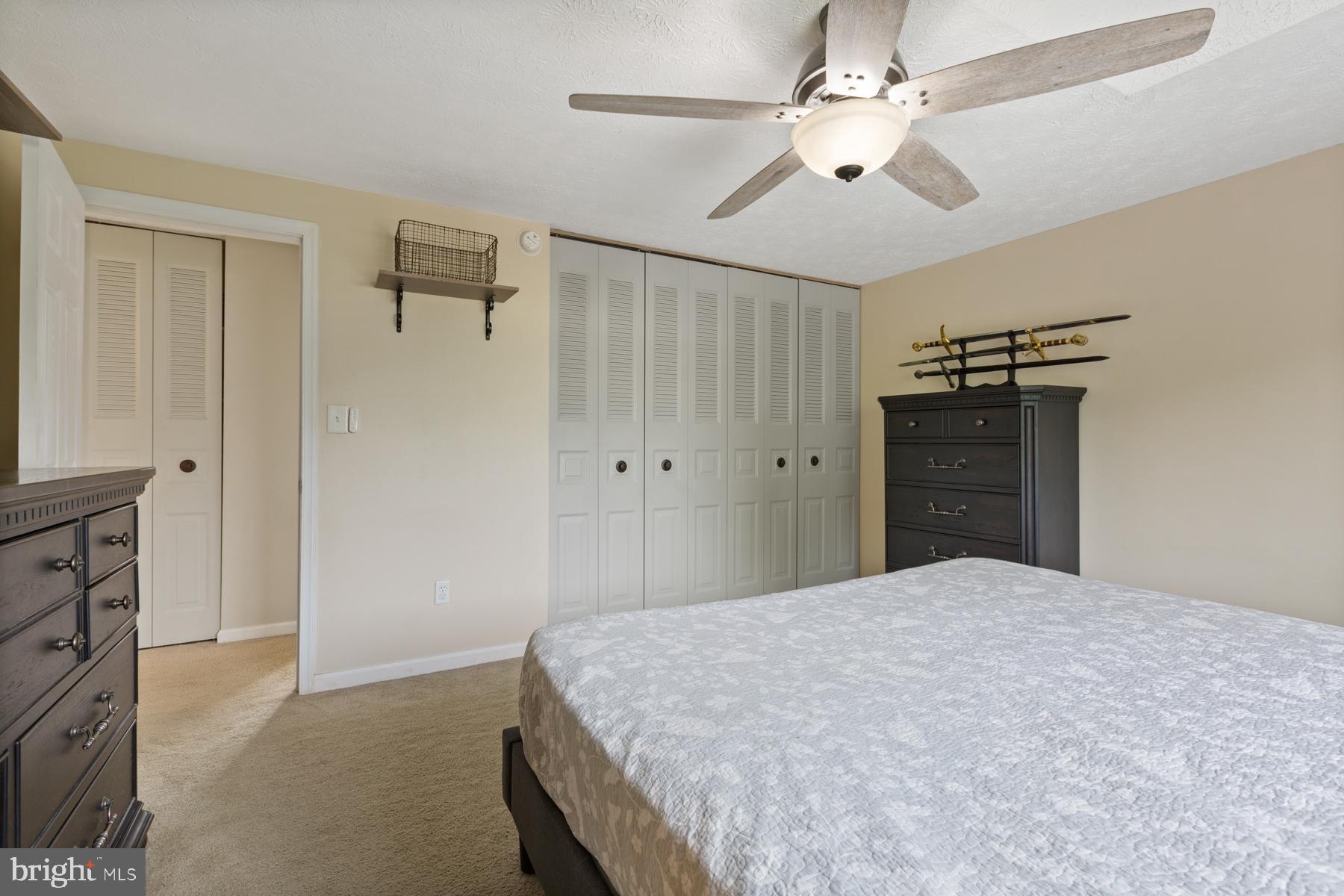 HARMANS WOODS - Residential