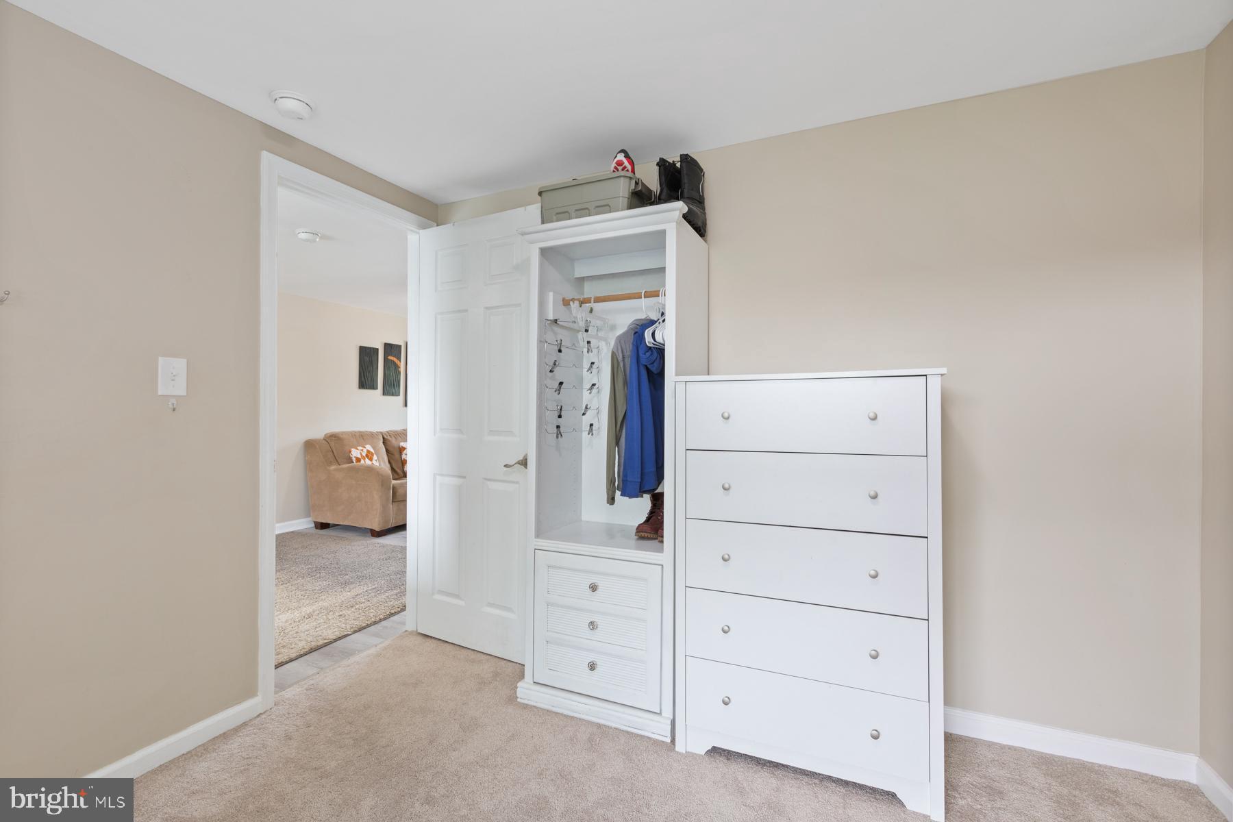 HARMANS WOODS - Residential