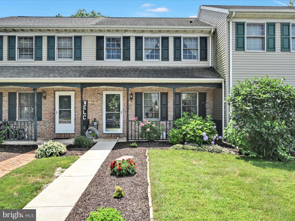 Photo of 52 Brookfield Road, LITITZ, PA 17543 (MLS # PALA2073816)