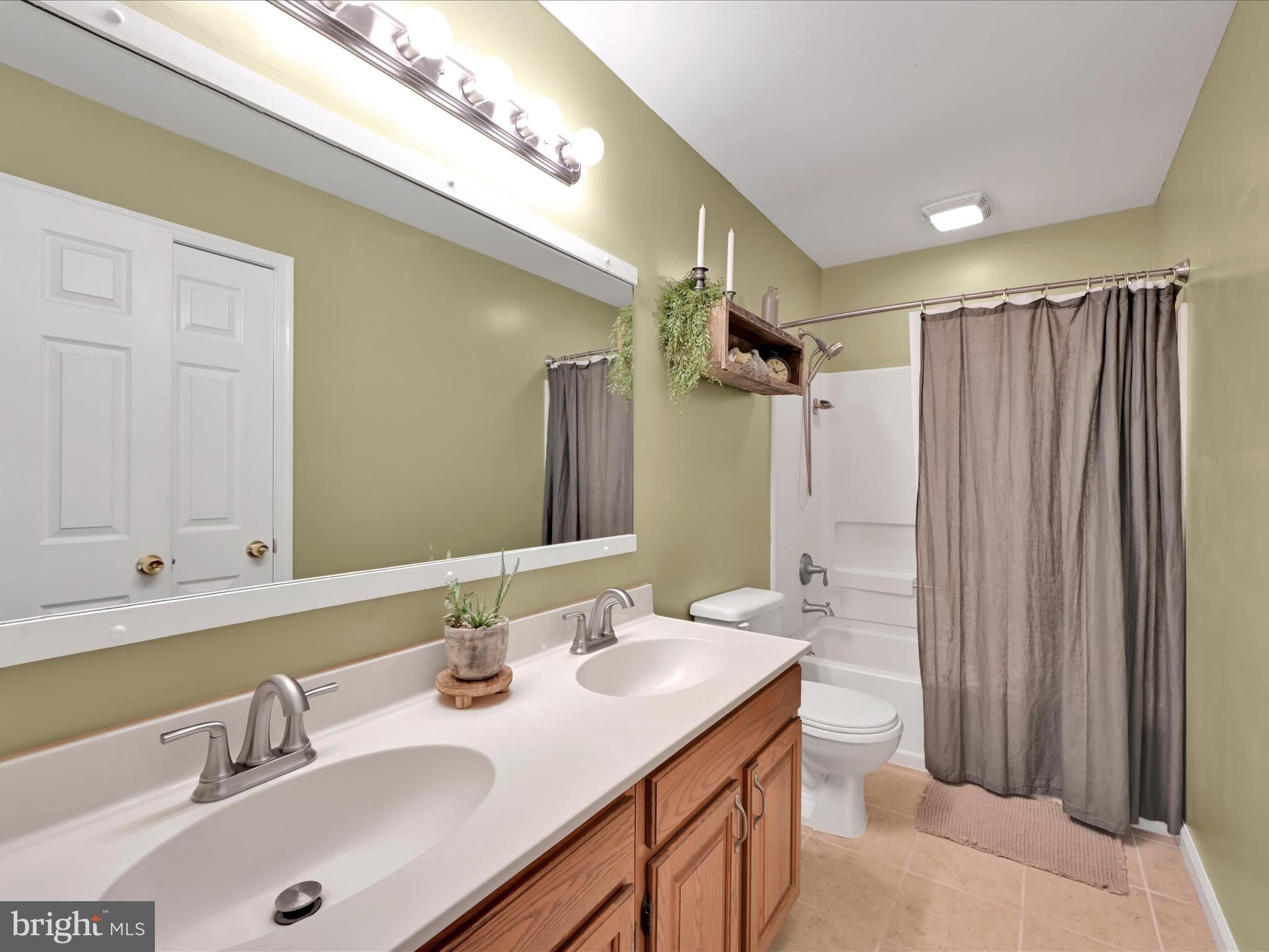 BROOKFIELD ESTATES - Residential