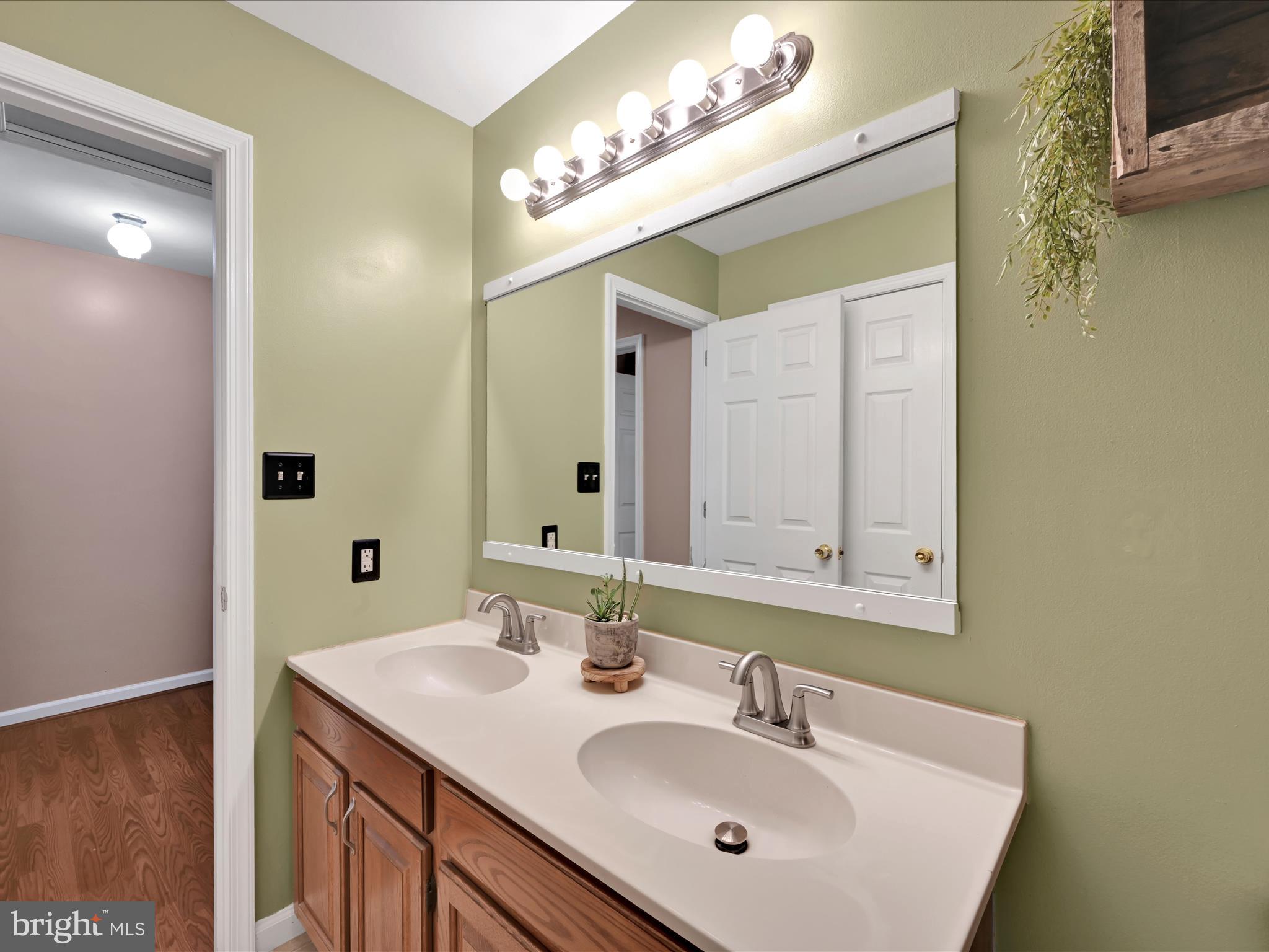 BROOKFIELD ESTATES - Residential