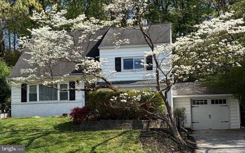 Photo of 10 Jacqueline Drive, PAOLI, PA 19301 (MLS # PACT2123346)