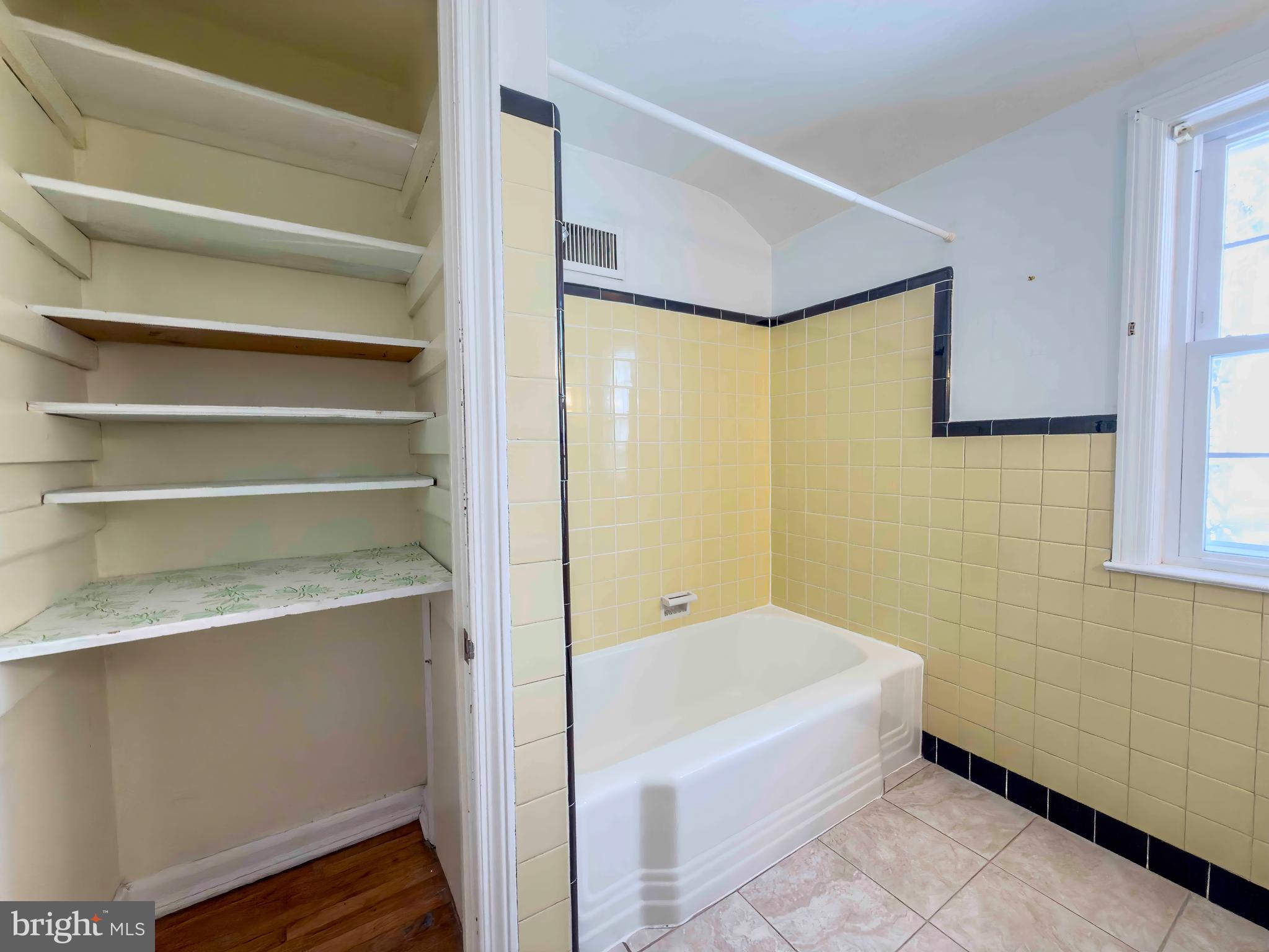 HAVERTOWN - Residential