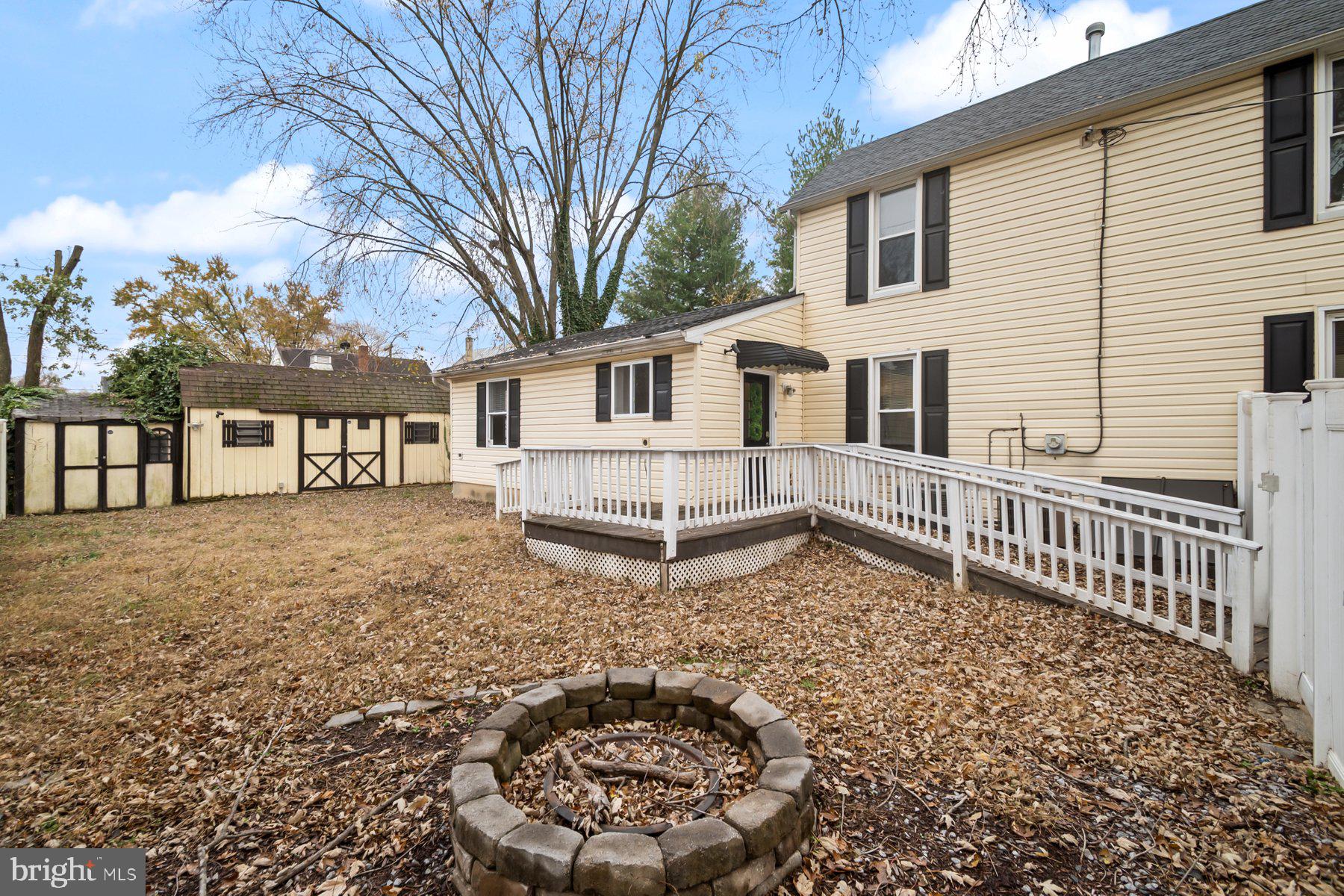 LANDSDOWNE - Residential