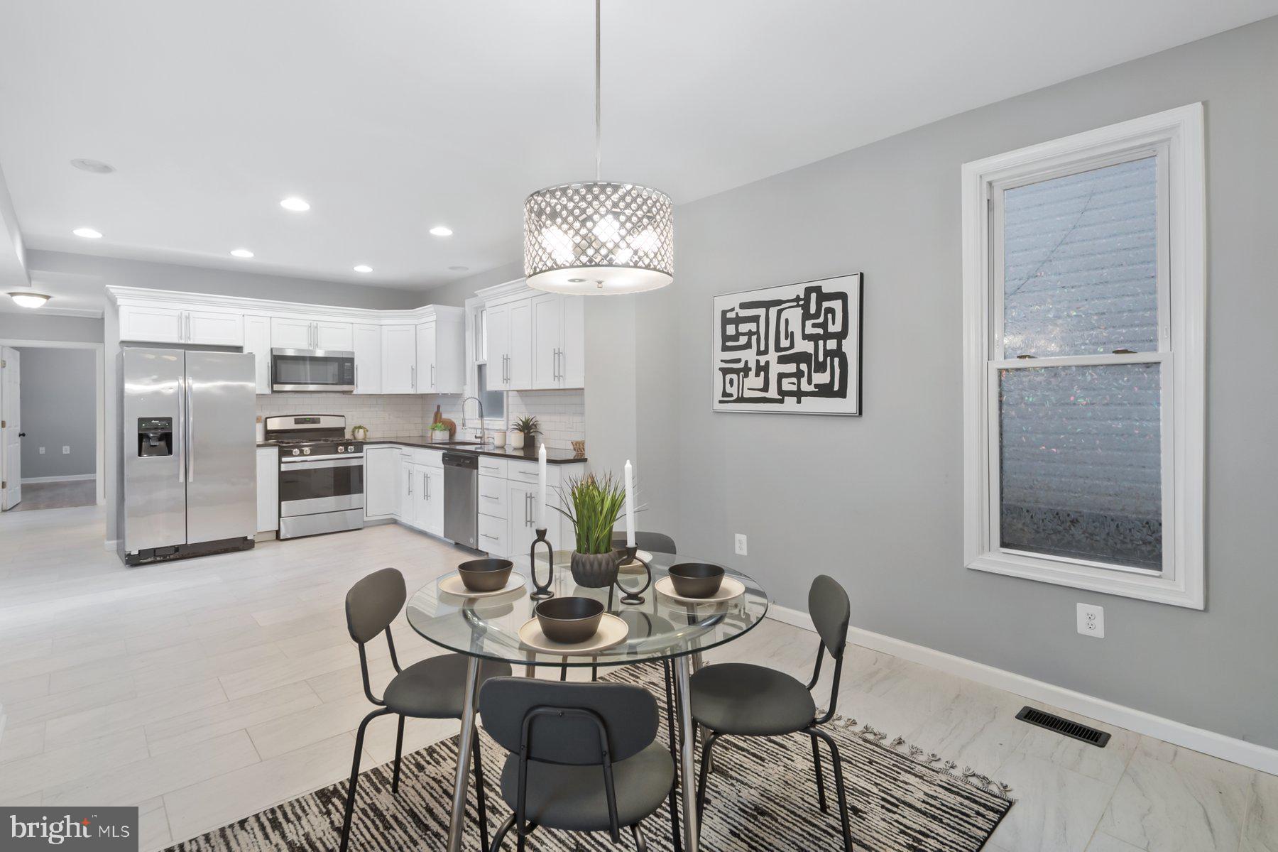 LANDSDOWNE - Residential