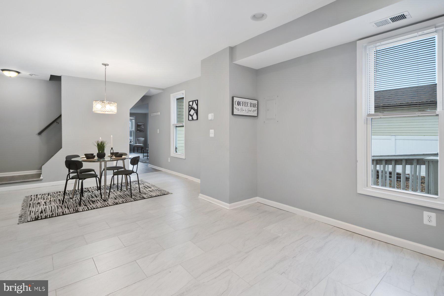 LANDSDOWNE - Residential